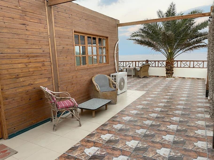 Beach front studio with huge roof top terrace