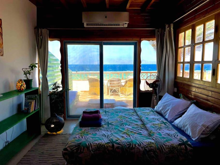 Beach front studio with huge roof top terrace