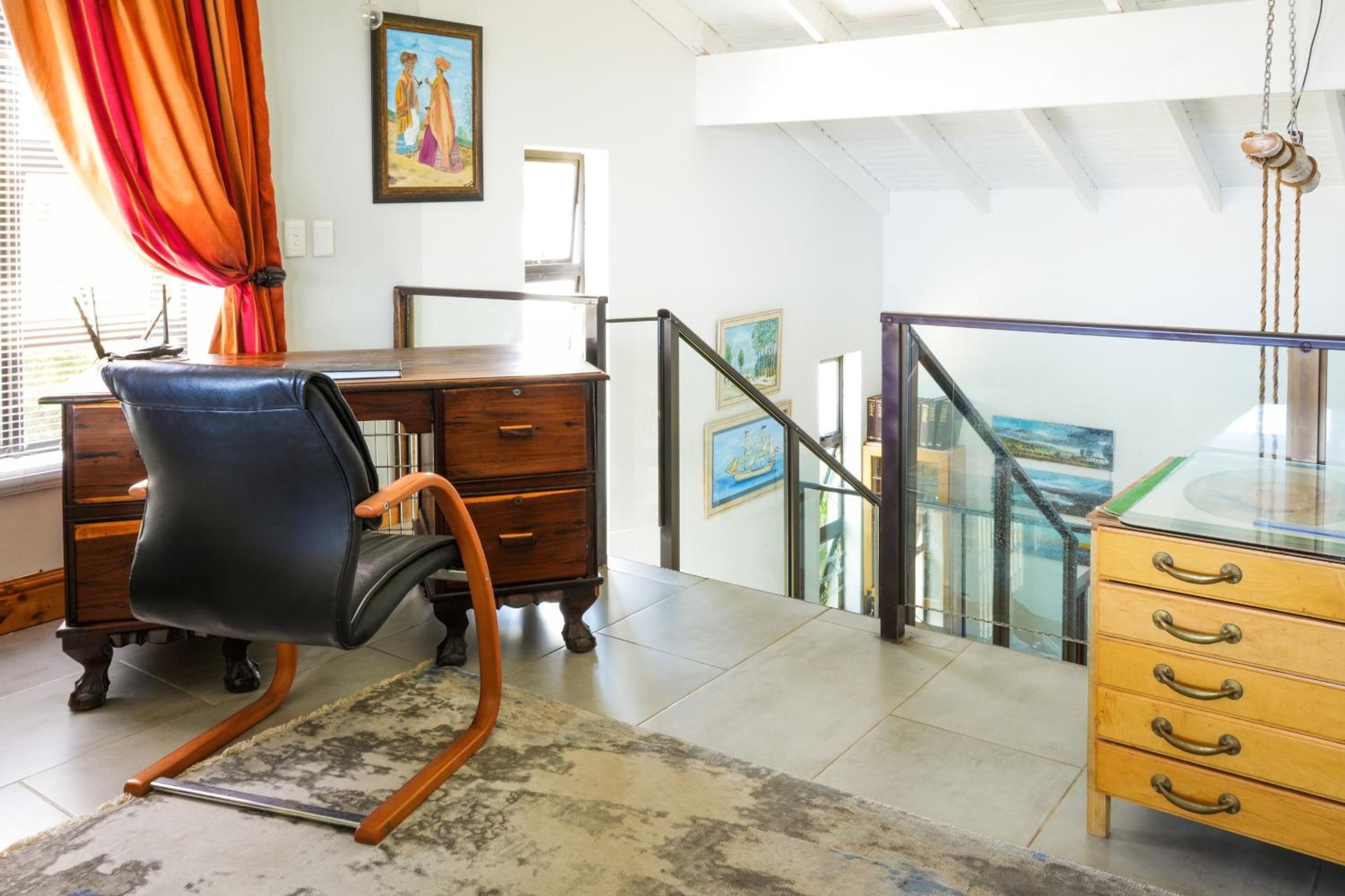 5-Bedroom Charming Coastal Home in Plettenberg Bay