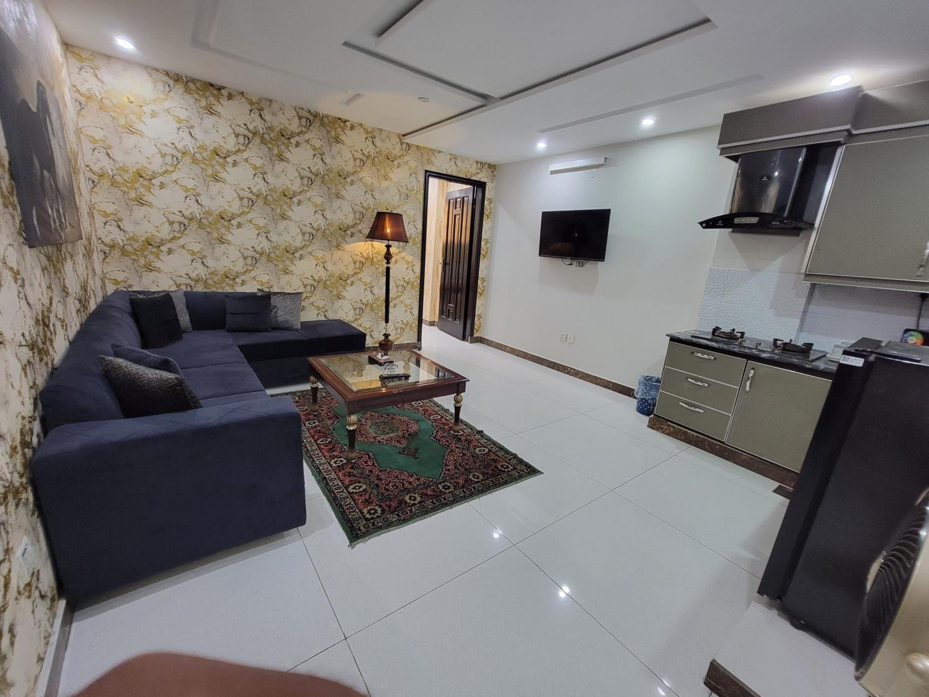 Bahria Town Lahore - NEXT INN Cozy apartment for your stay 501 view 5