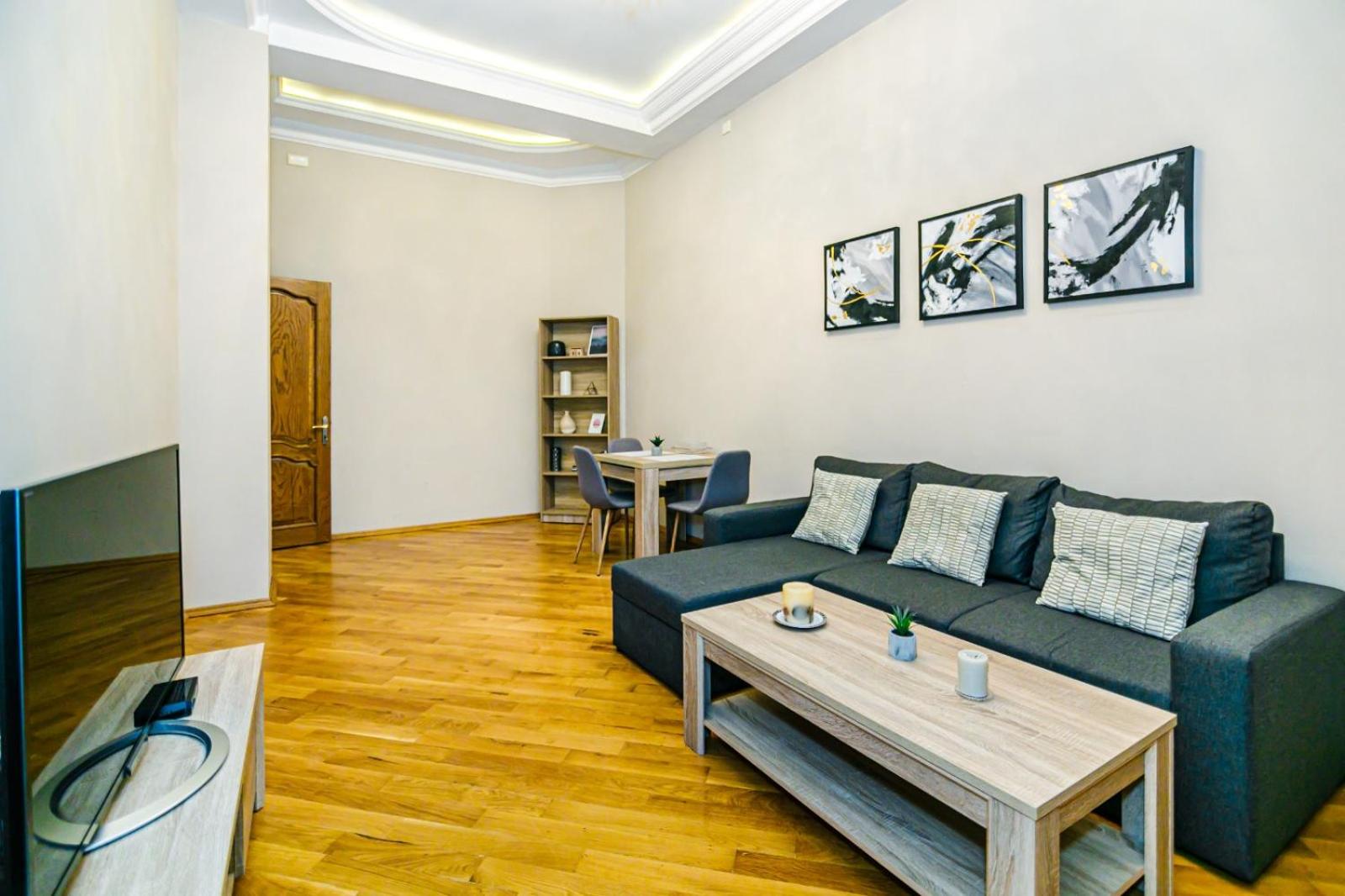 Apartment Adore