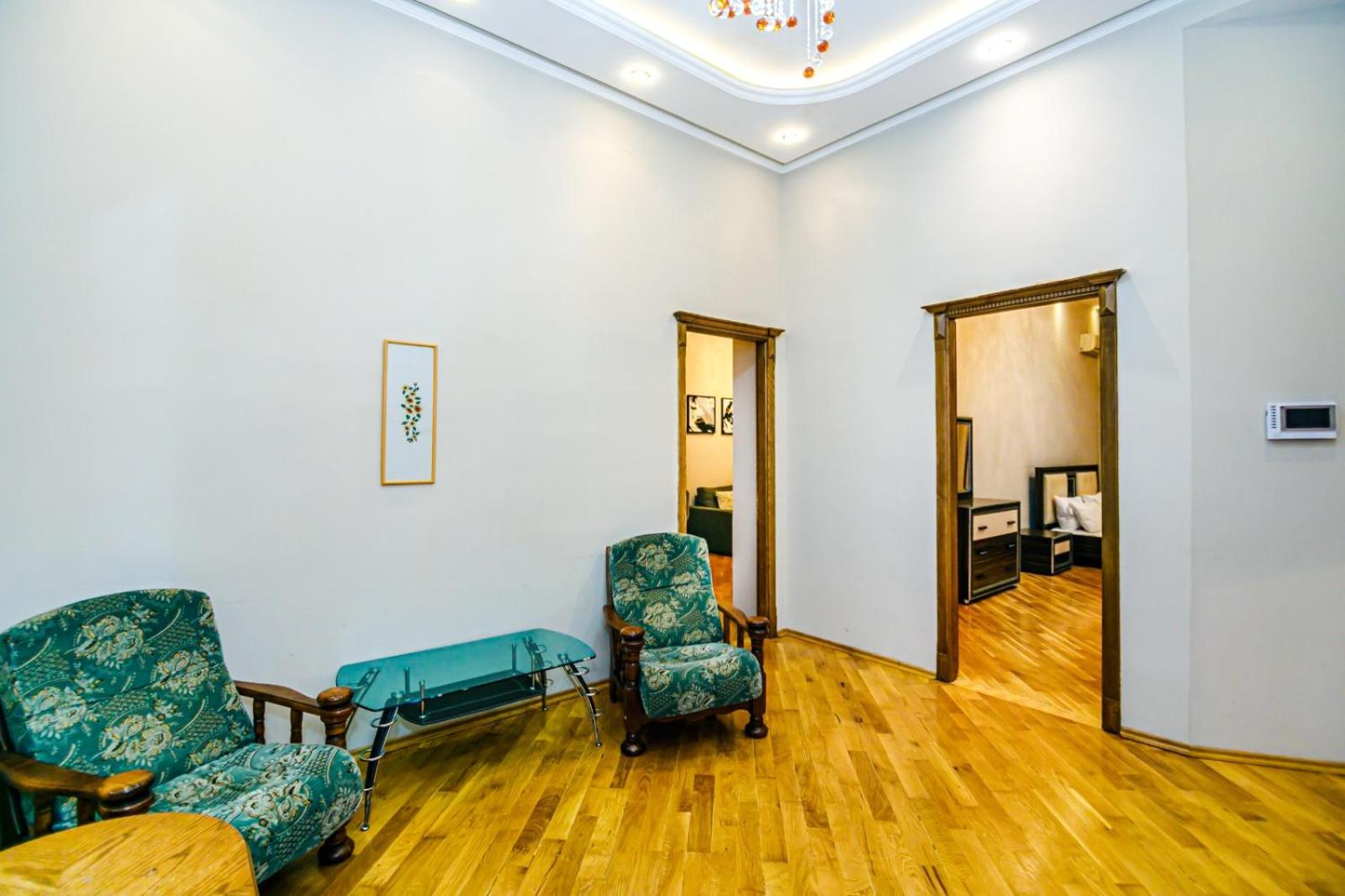 Apartment Adore