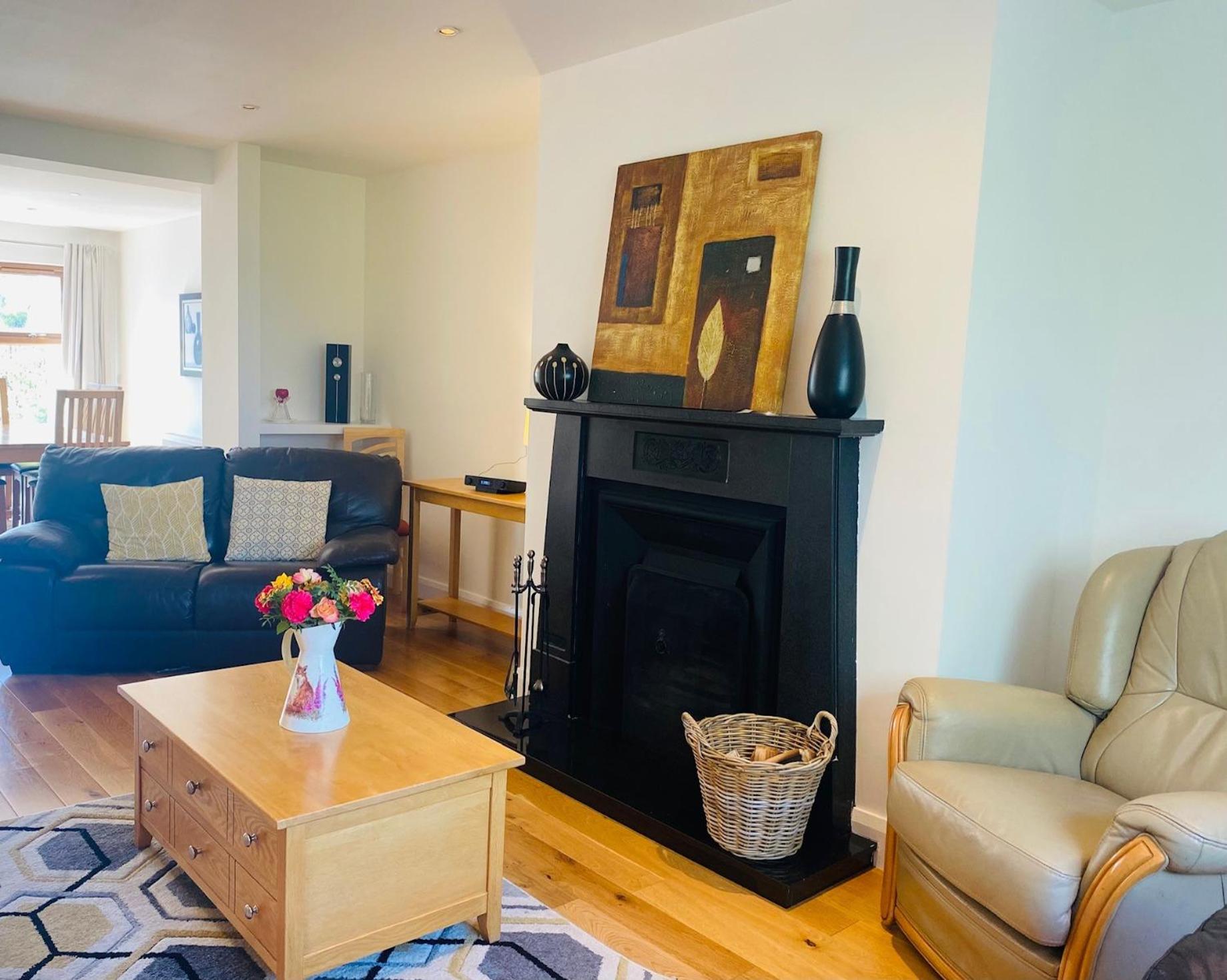 Holiday home within easy walking distance to Kenmare view 5