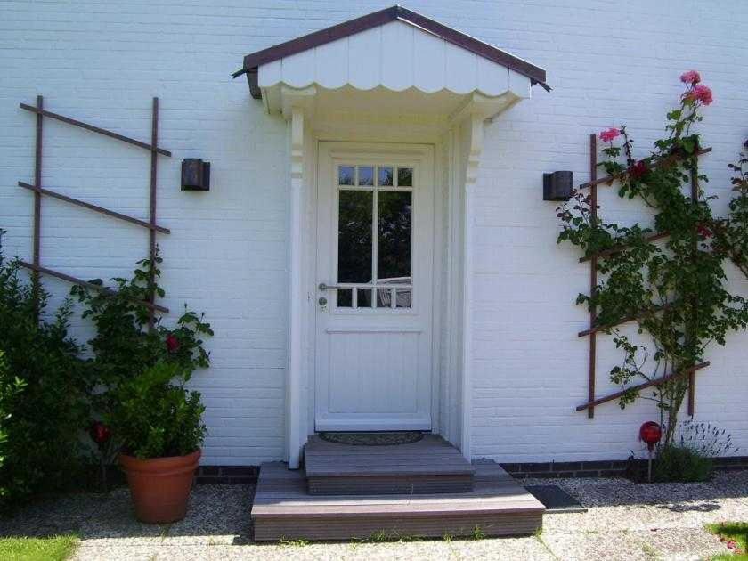 Webstube Hausteil mit Garten