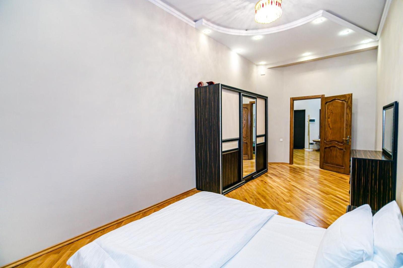 Apartment Adore