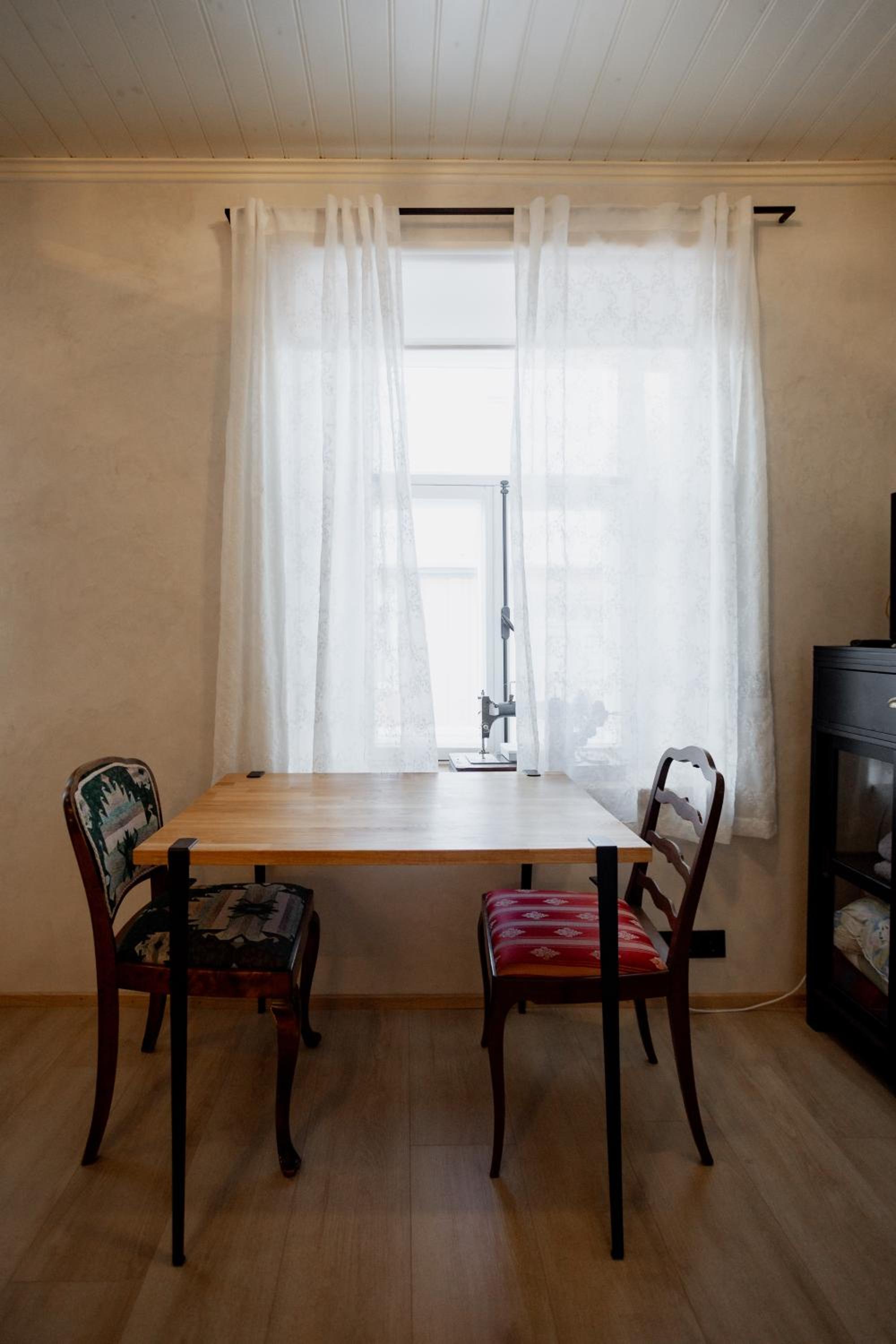 Von Aghte Small Studio