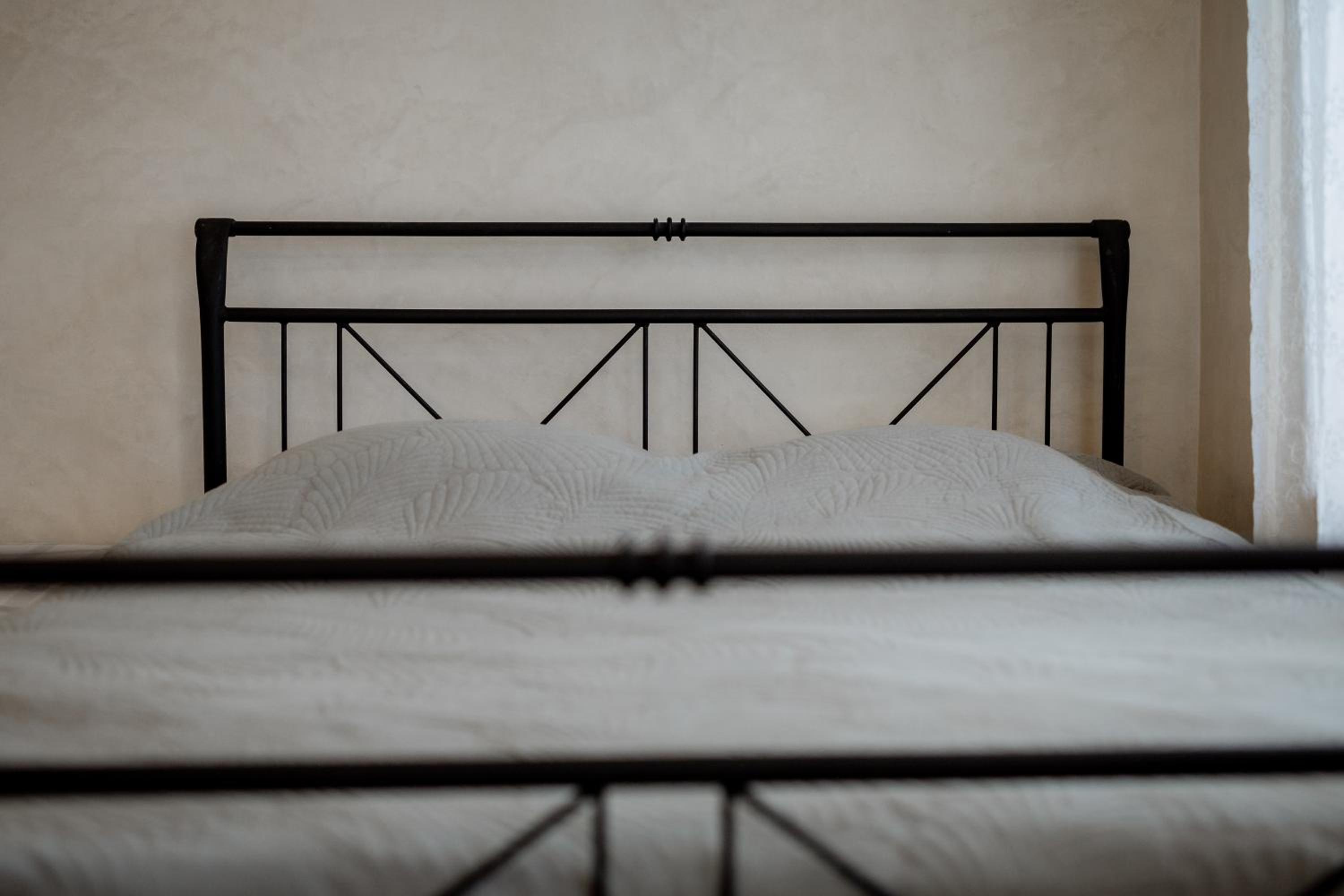 Von Aghte Small Studio