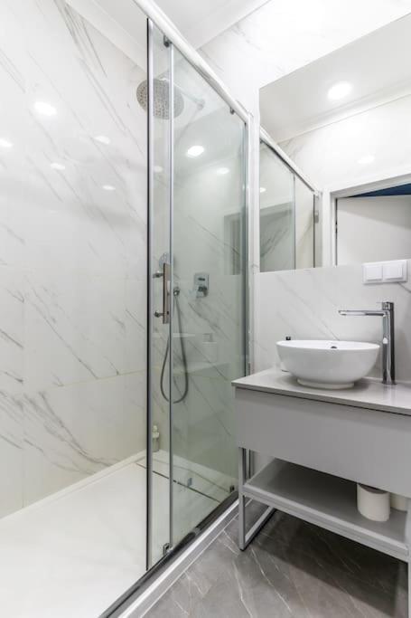 Golden Luxe Residence - Mennica Residence - Business & City Center