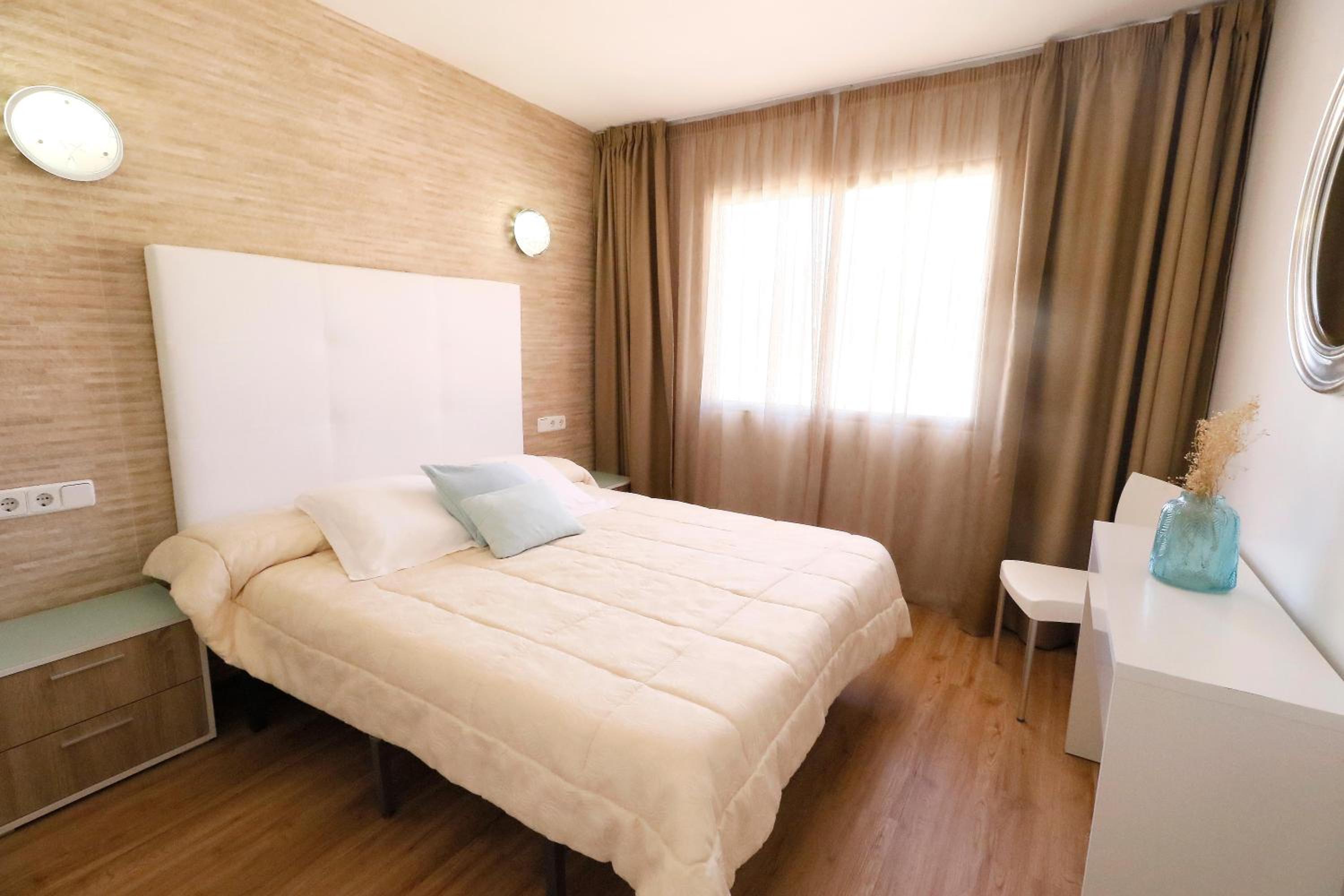 Naika Studios & Apartments