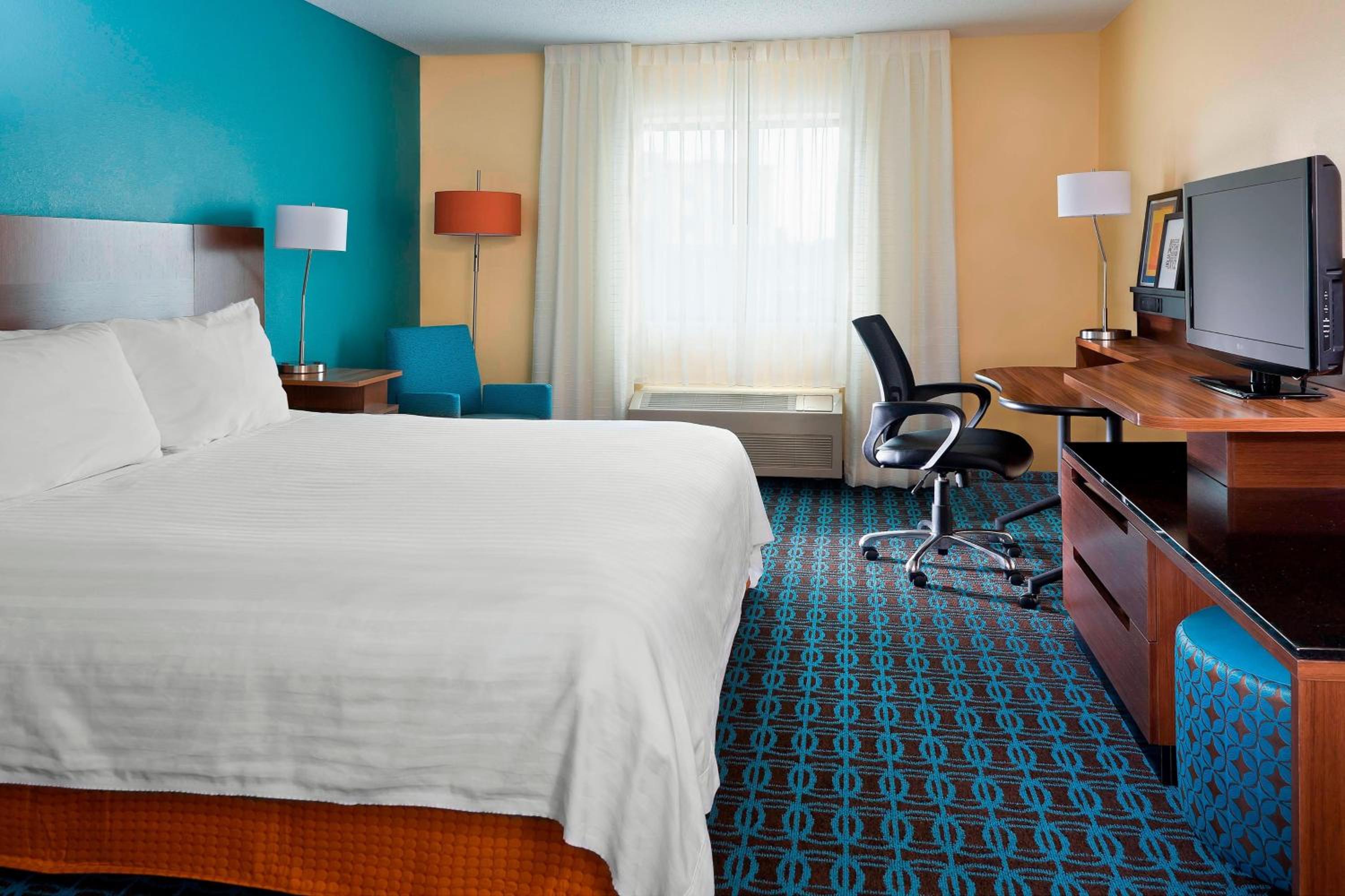 Lexington Vacations - Fairfield Inn  Suites Lexington Keeneland Airport - Property Image 7