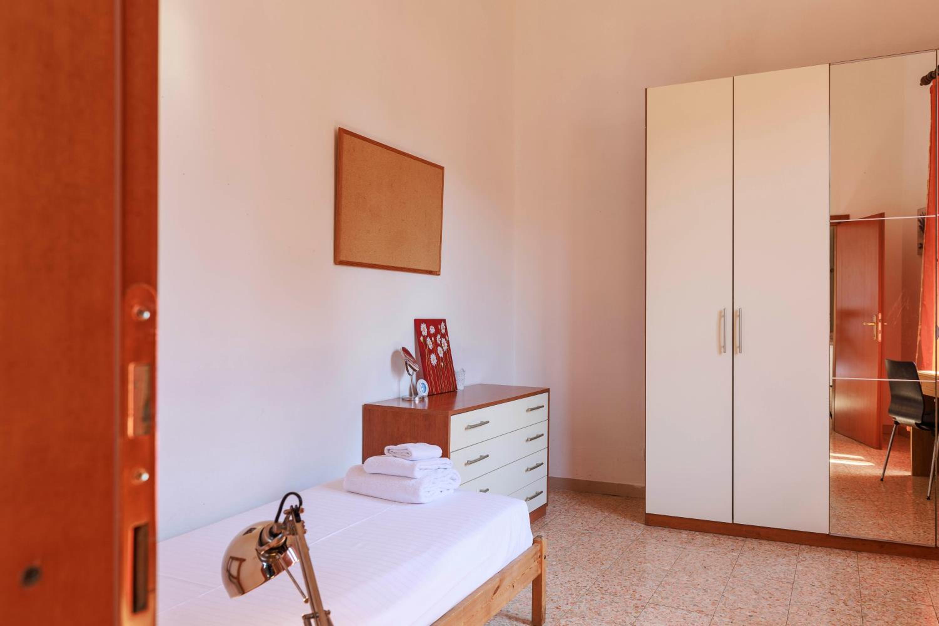 Faenza Huge Apartment