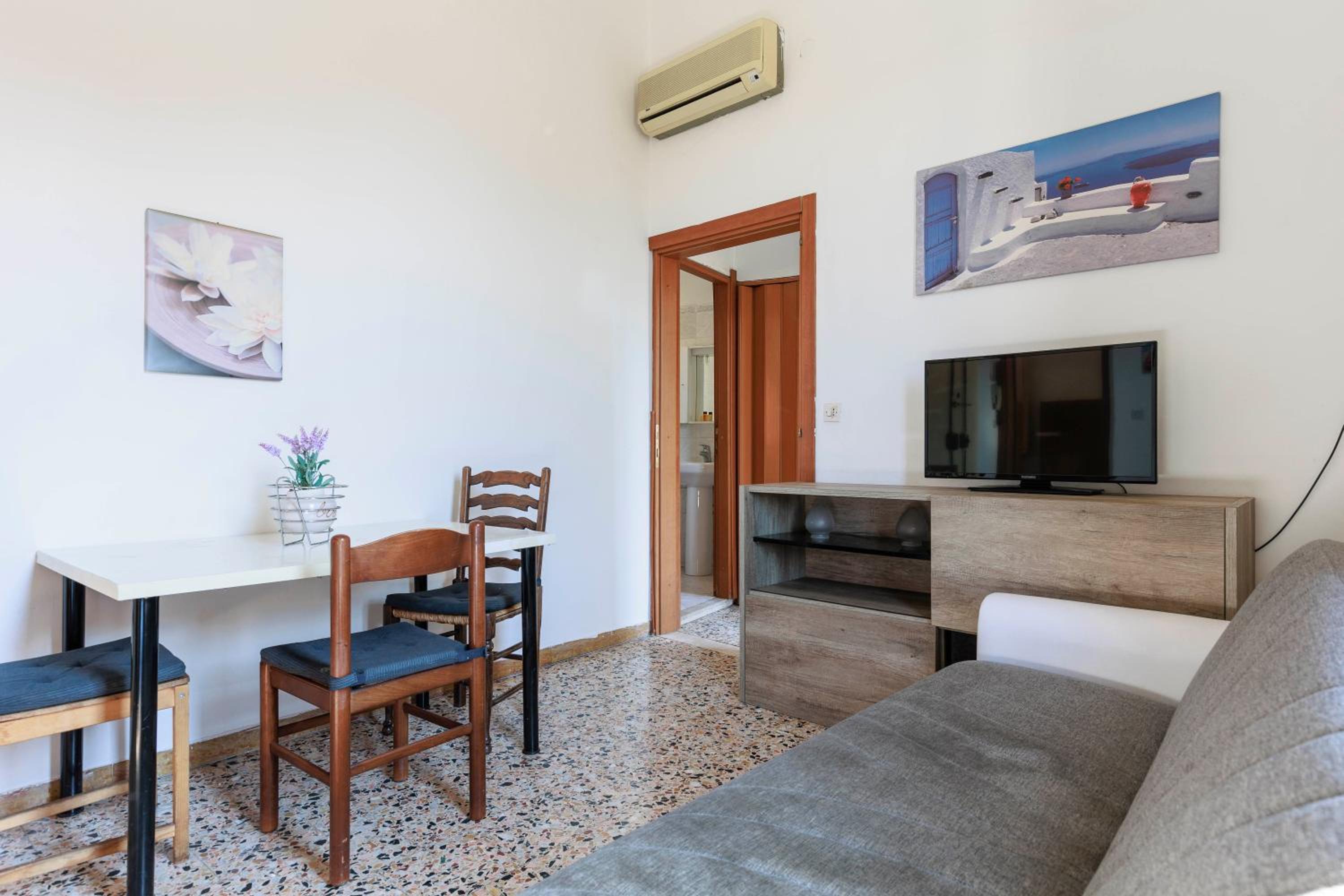 Faenza Huge Apartment