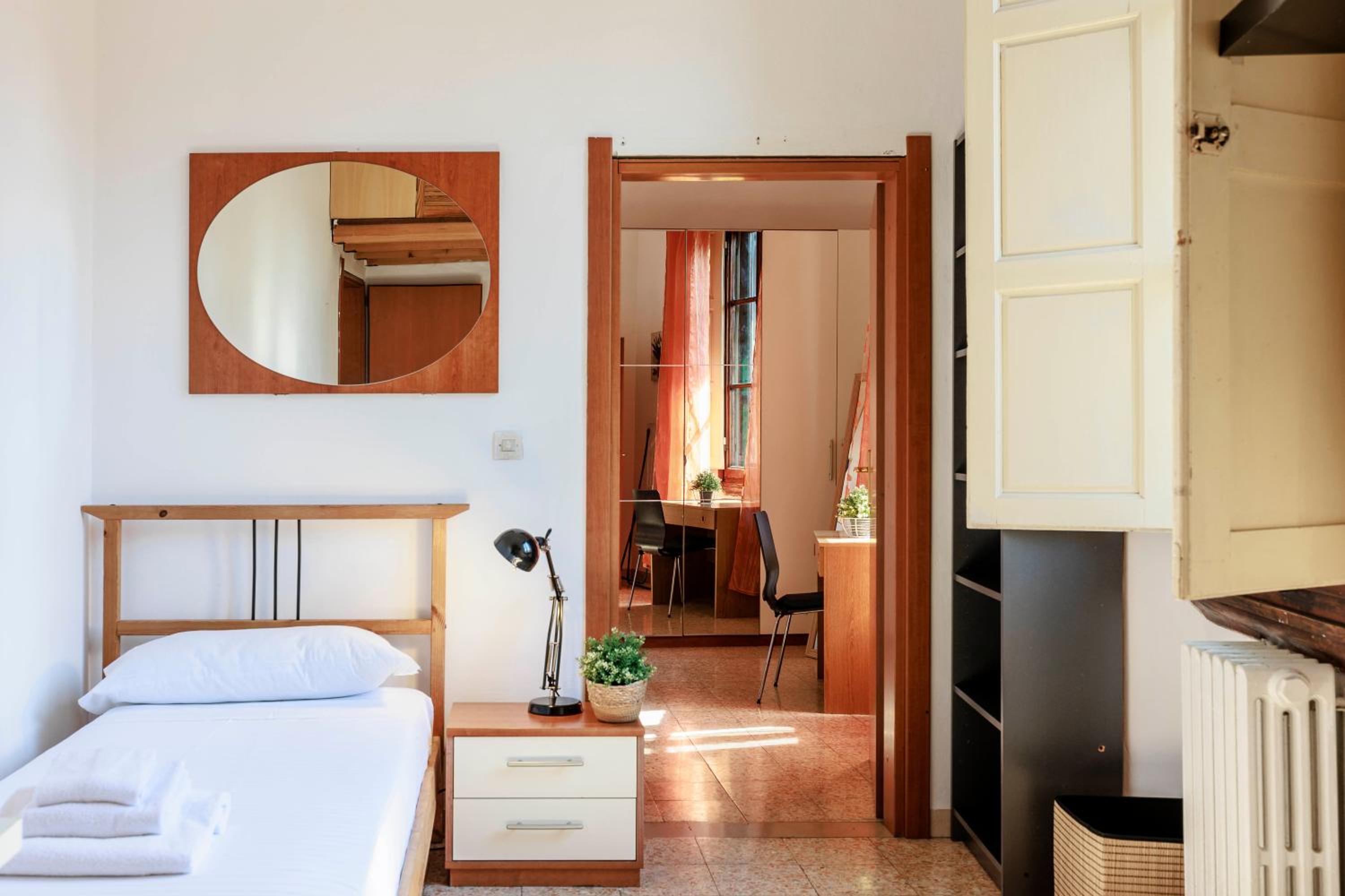 Faenza Huge Apartment