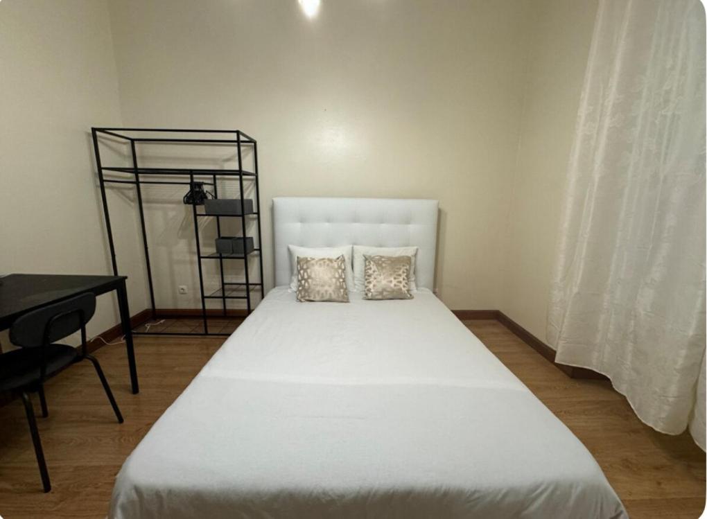 Anjos Station Lisbon Hostel