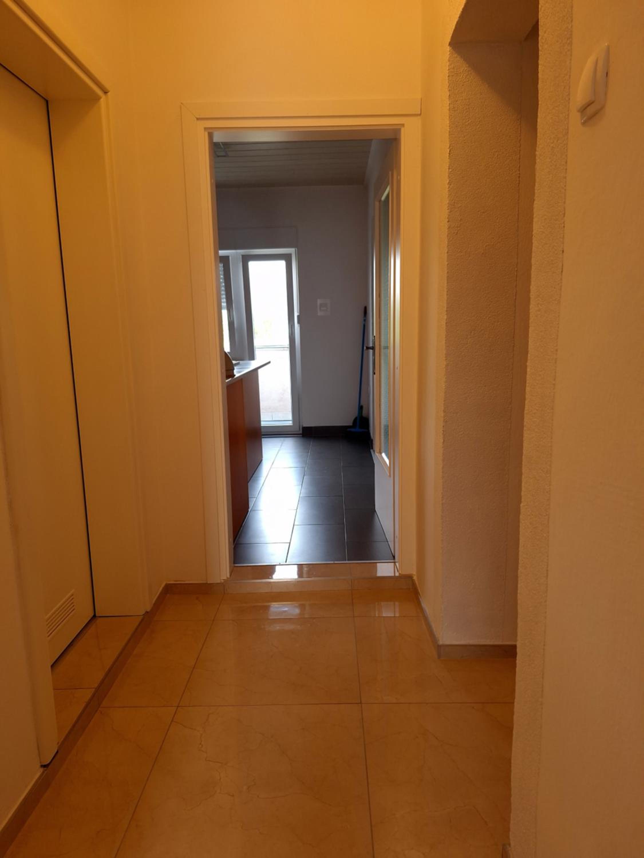 Apartment Nina-bazen-klima-parking