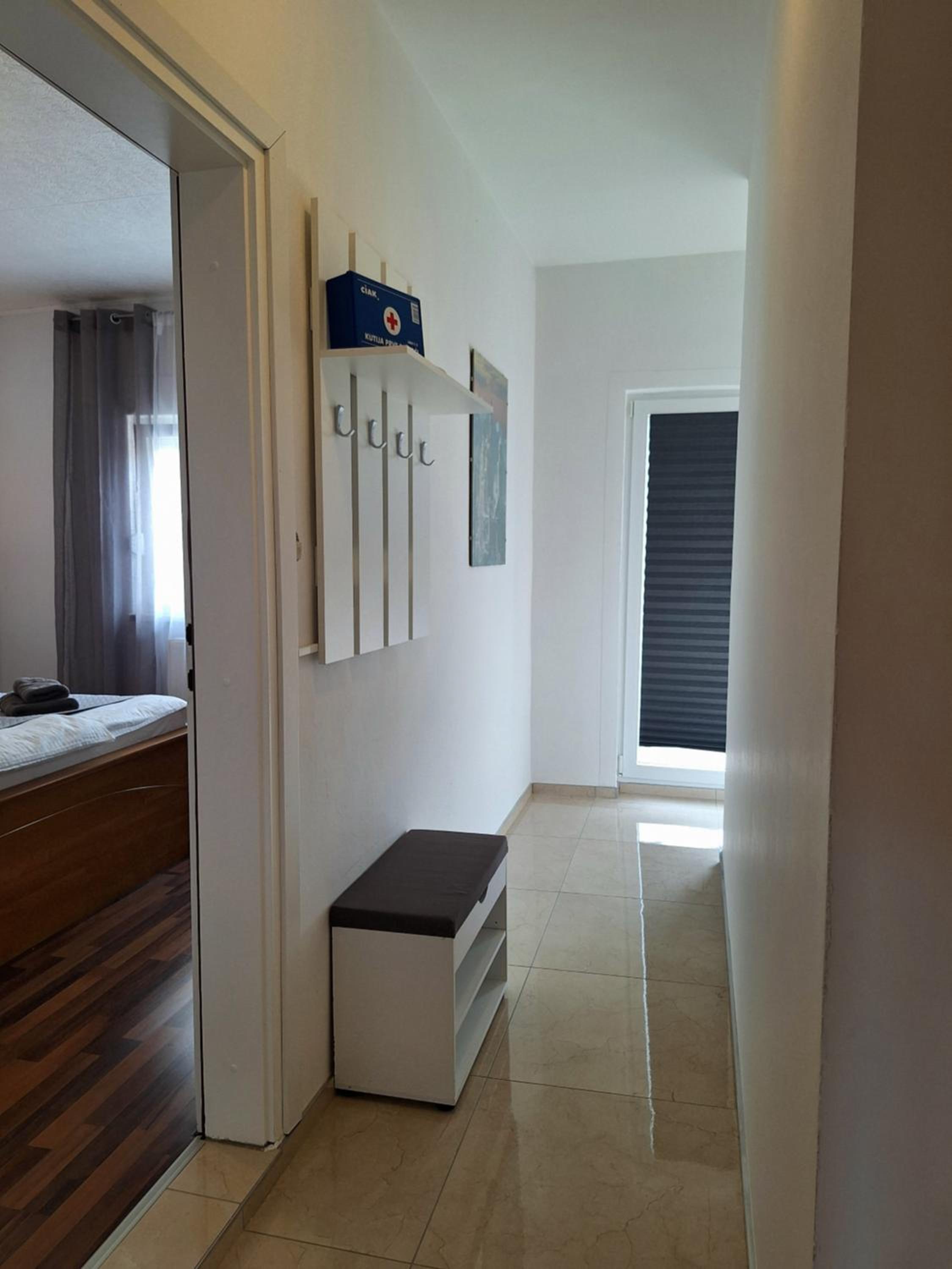 Apartment Nina-bazen-klima-parking