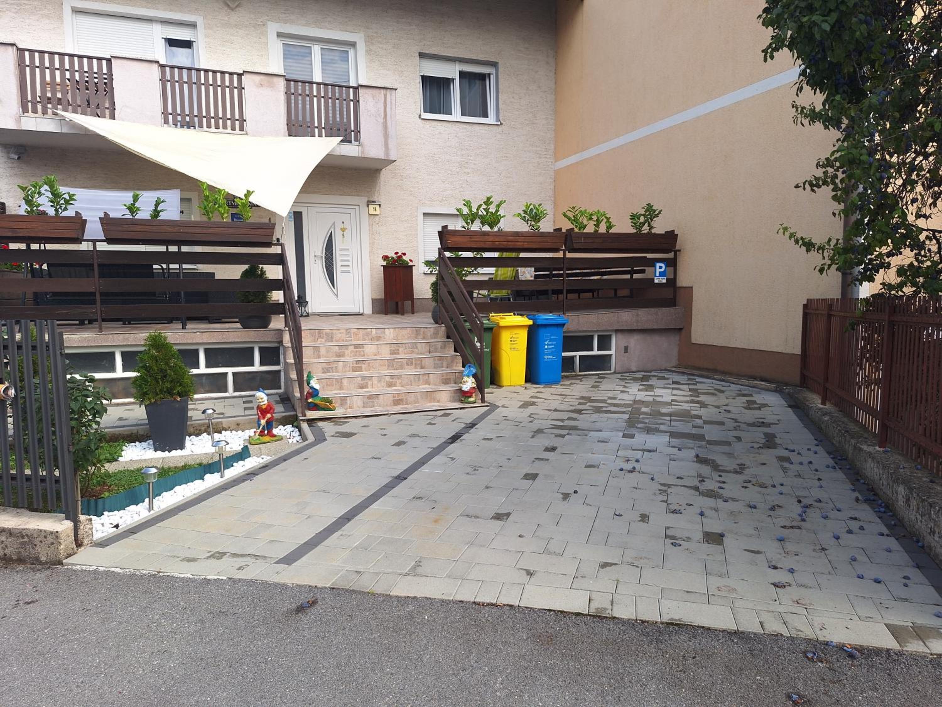 Apartment Nina-bazen-klima-parking