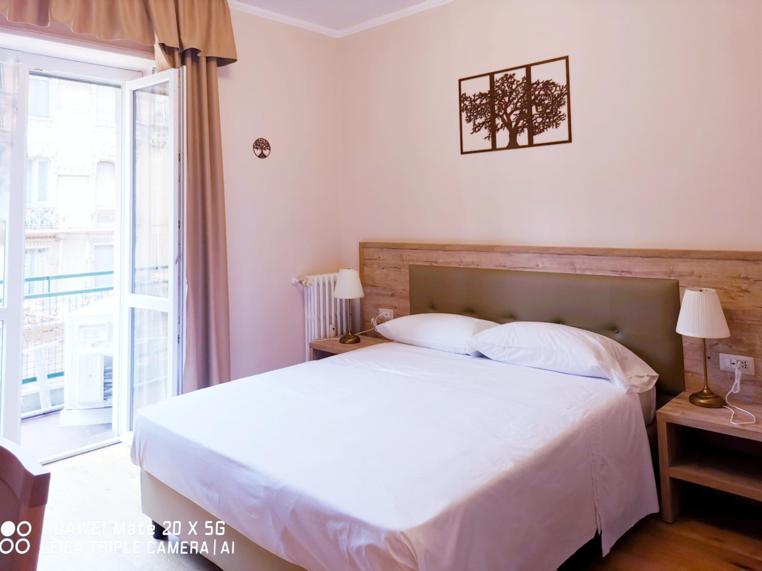 Guesthouse Central Station Group - Via Ponte Seveso 18