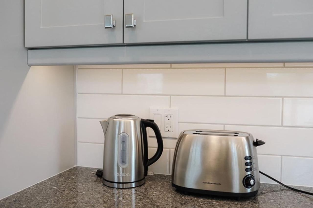 Beachview getaway at the New Carlyle 200 on the Main strip in Grand Bend