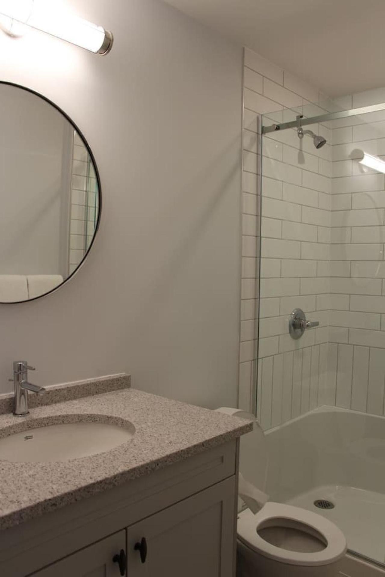 Beachview getaway at the New Carlyle 200 on the Main strip in Grand Bend