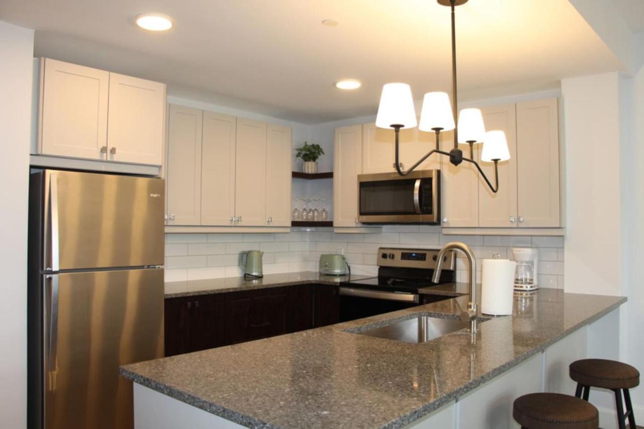 Beachview getaway at the New Carlyle 302 on the Main strip in Grand Bend