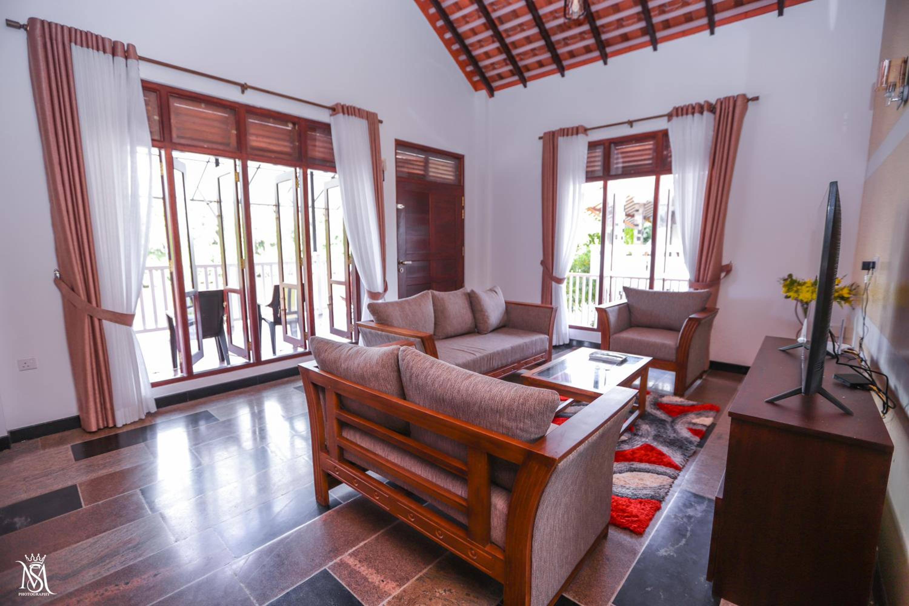 Rivershore Villas