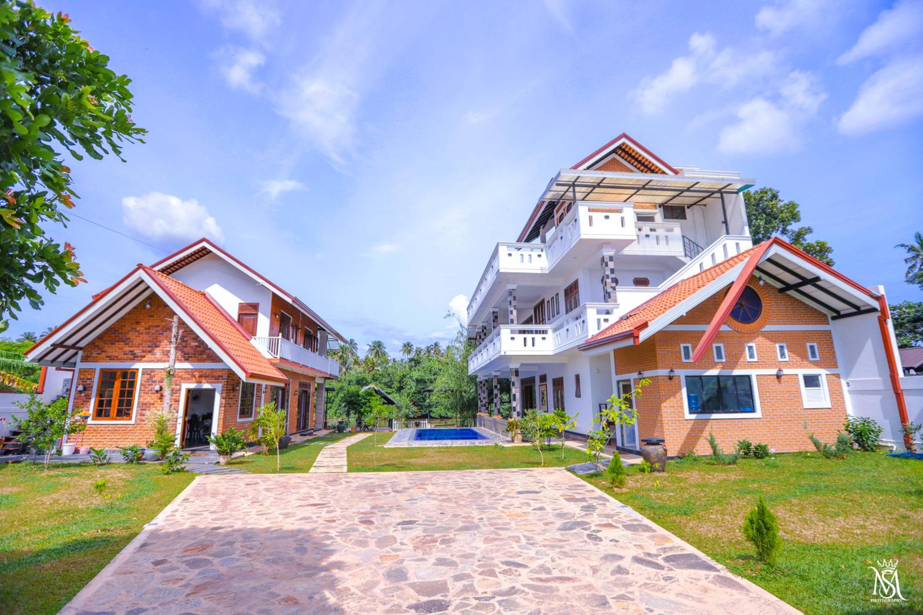 Rivershore Villas