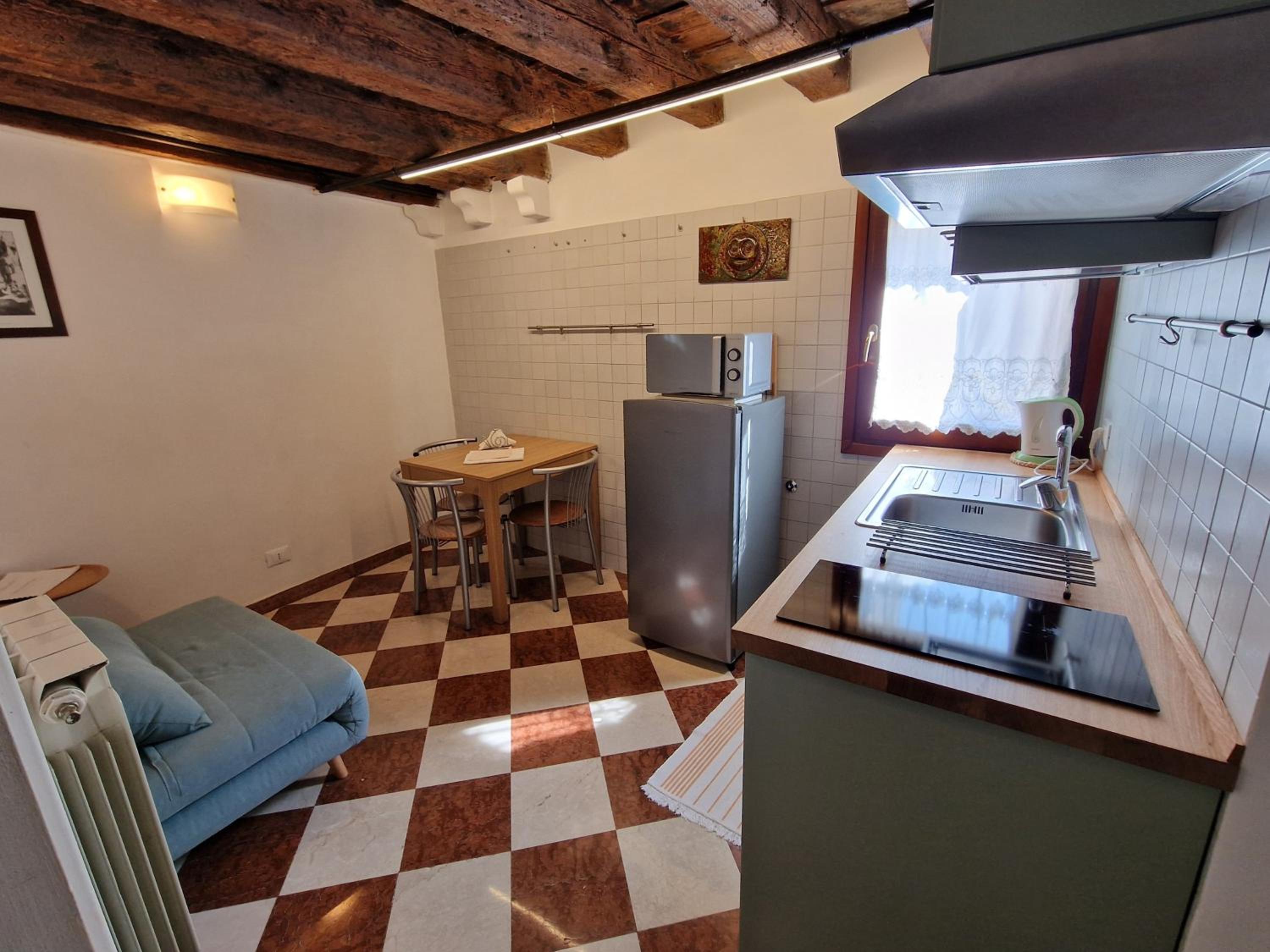Veneziacentopercento Apartments & Rooms