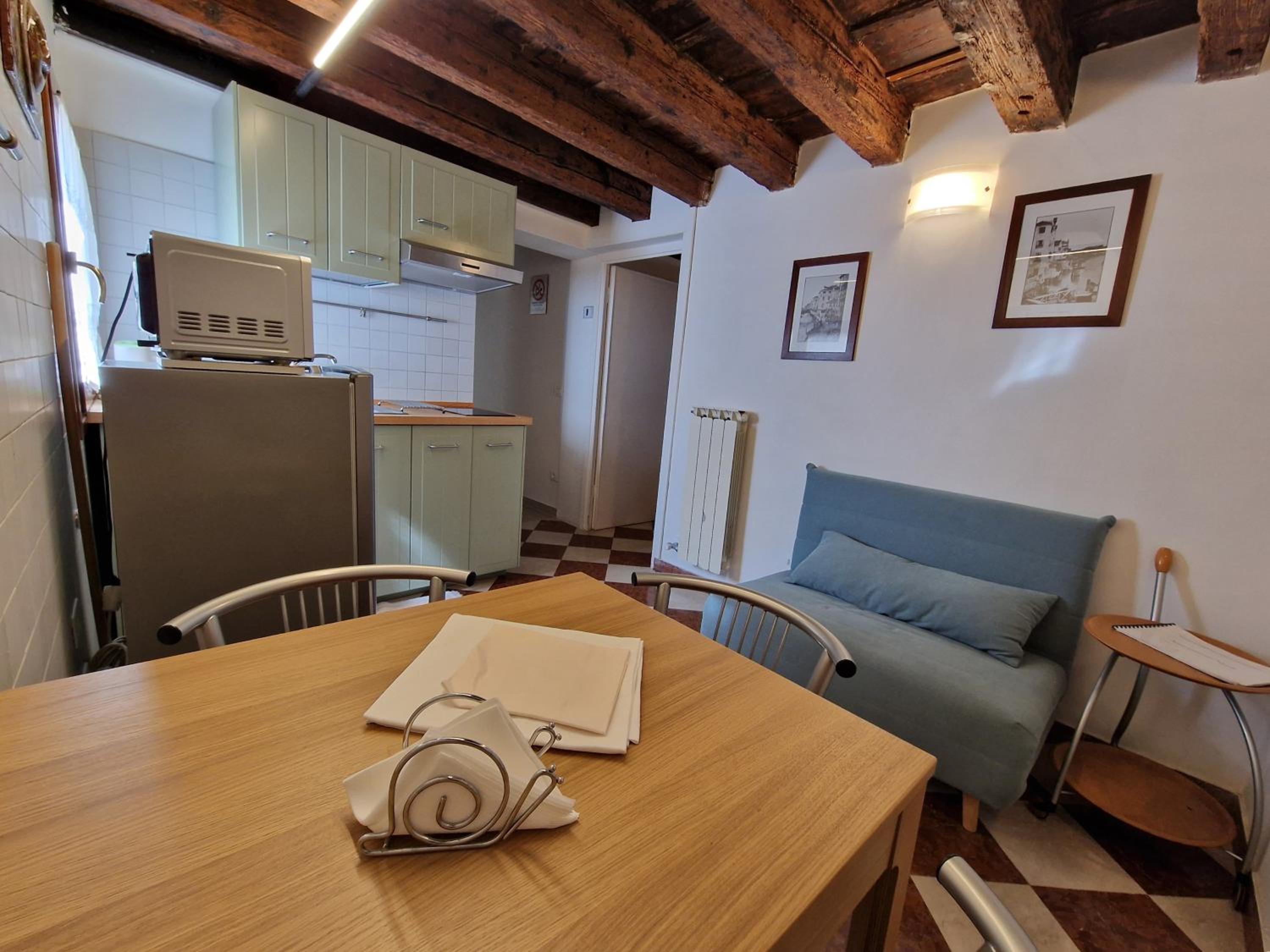 Veneziacentopercento Apartments & Rooms