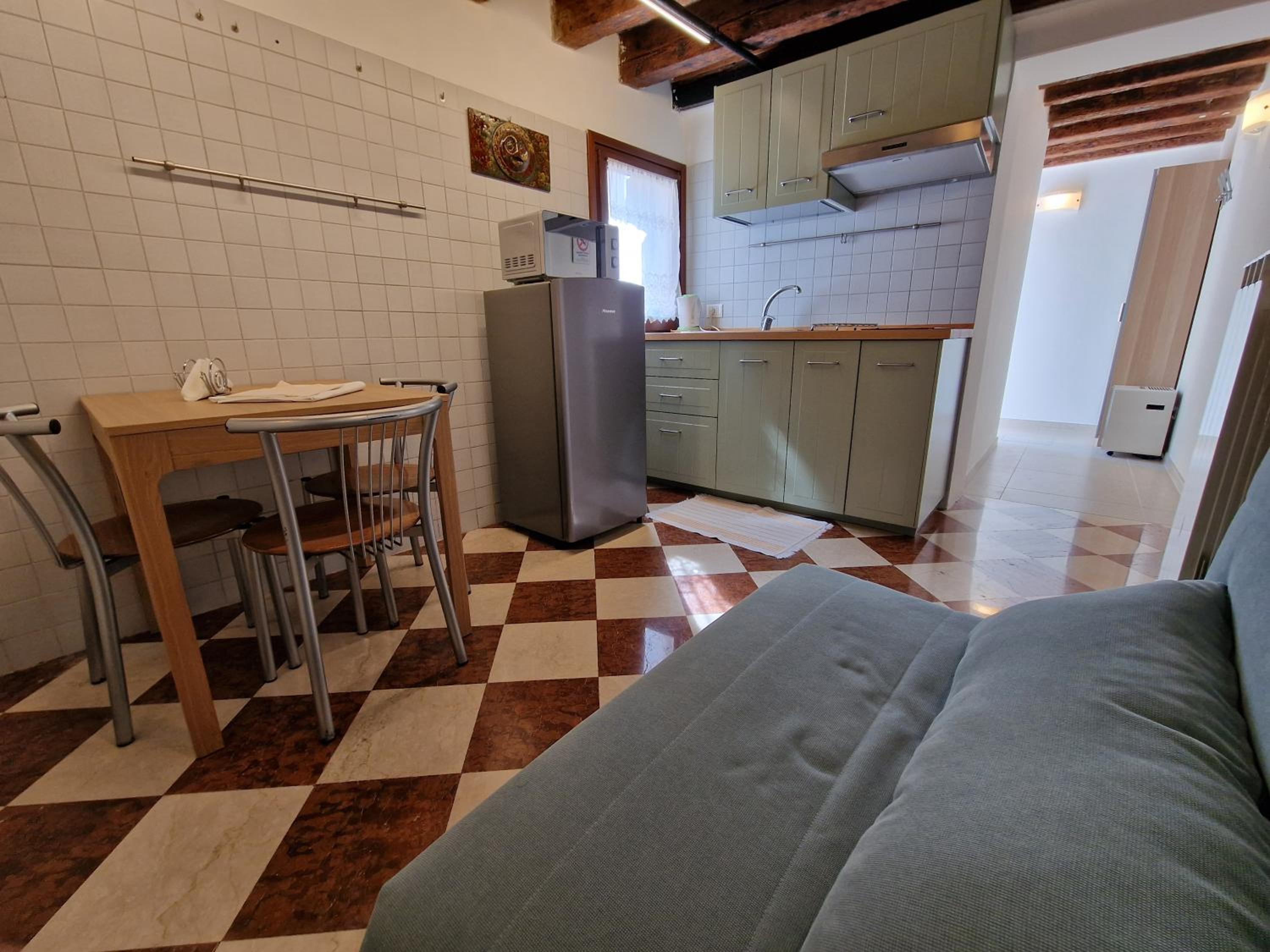 Veneziacentopercento Apartments & Rooms