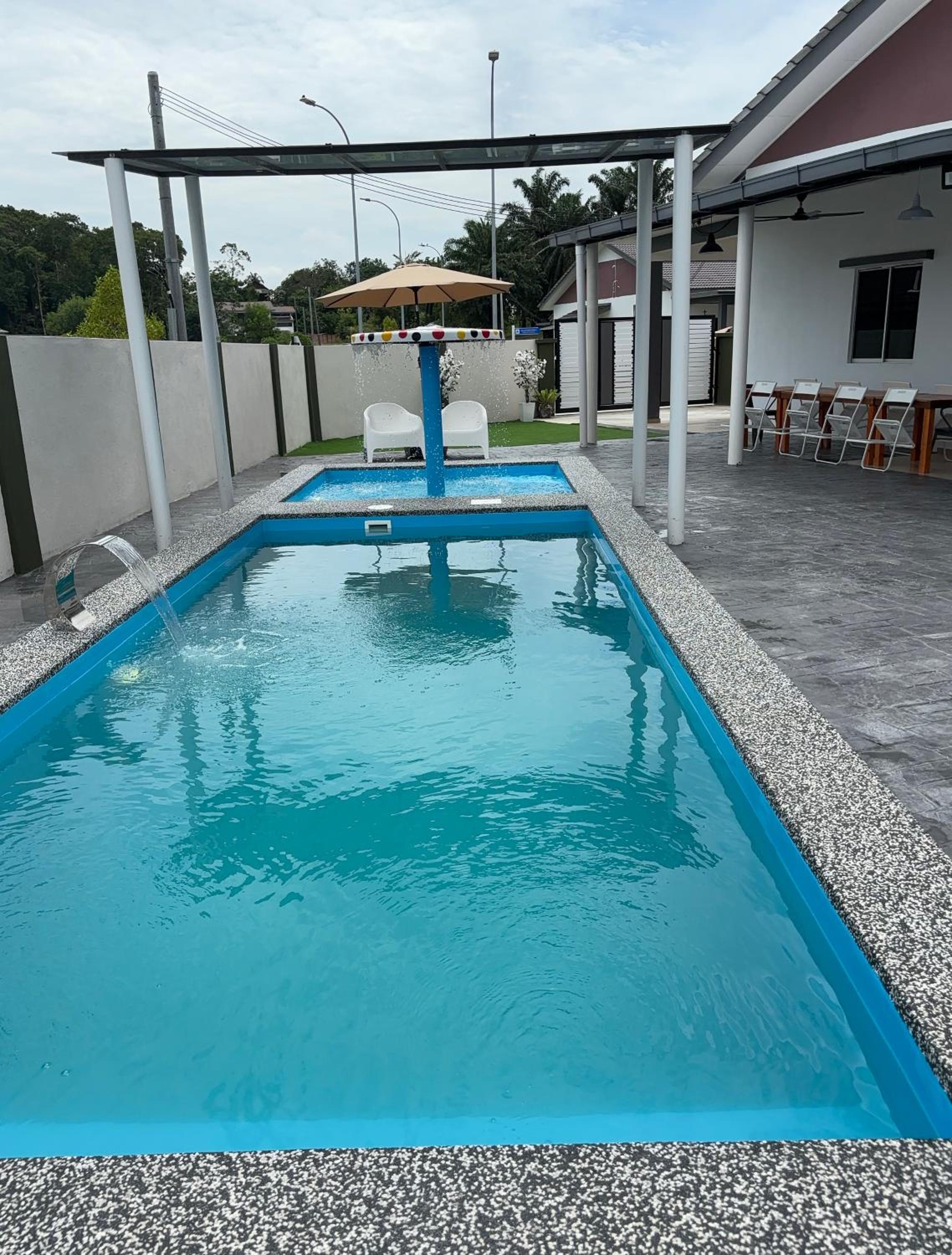 LaRinDa Teluk Kemang Private Pool - Islamic photo 4