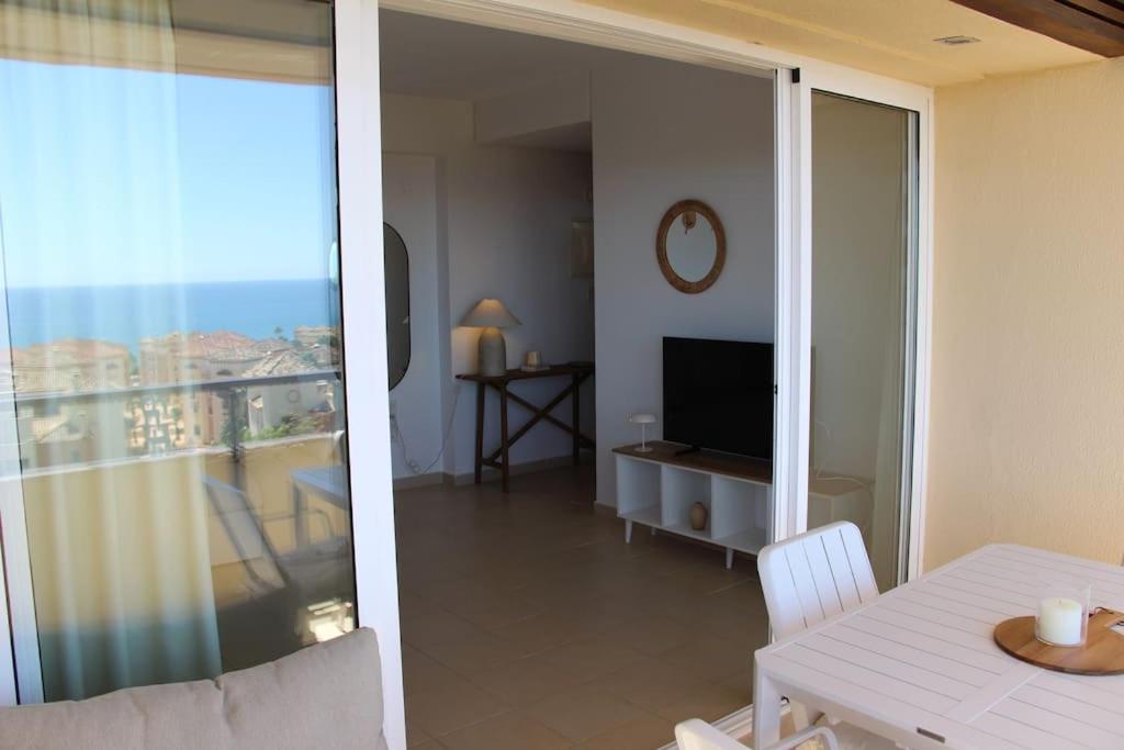 Apartamento en Elviria con vistas al mar