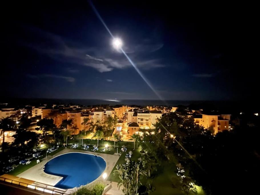 Apartamento en Elviria con vistas al mar