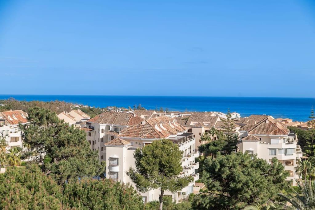 Apartamento en Elviria con vistas al mar