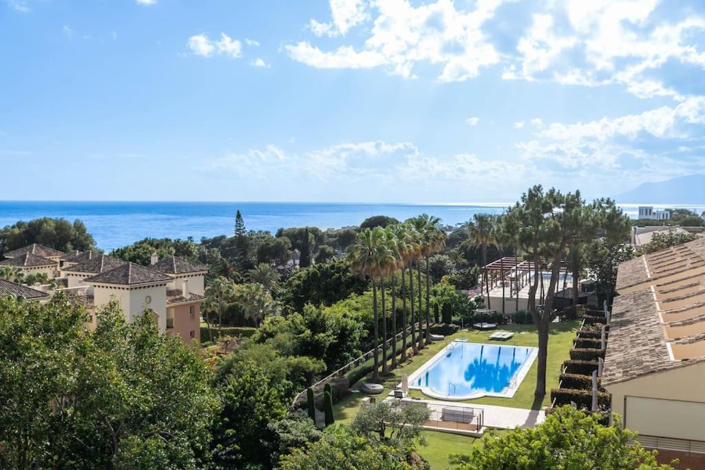 Apartamento en Elviria con vistas al mar