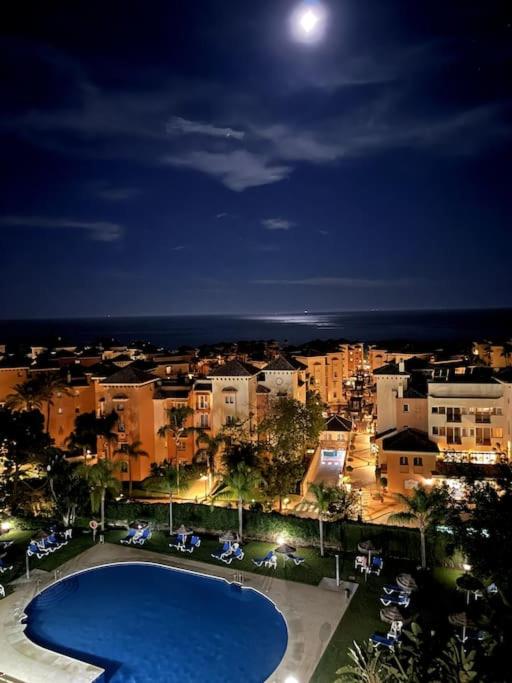 Apartamento en Elviria con vistas al mar