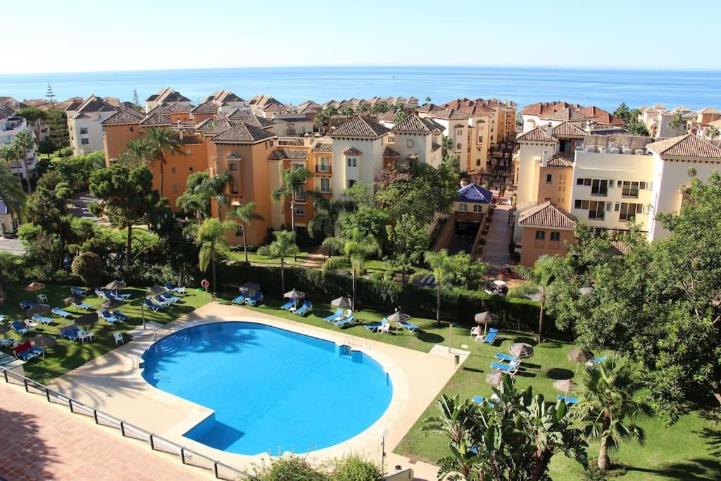 Apartamento en Elviria con vistas al mar