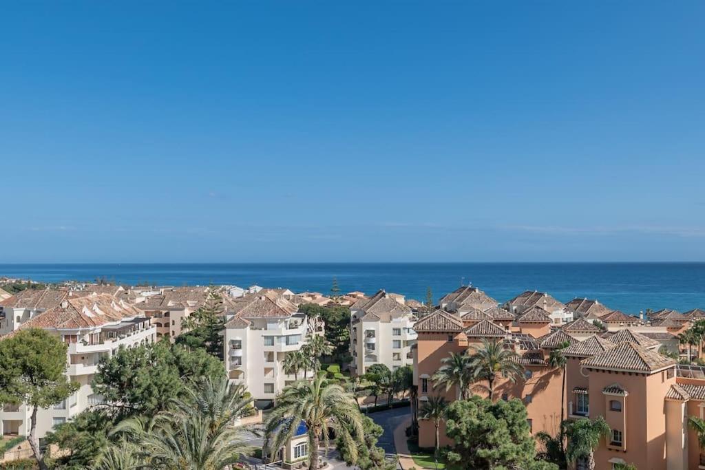 Apartamento en Elviria con vistas al mar