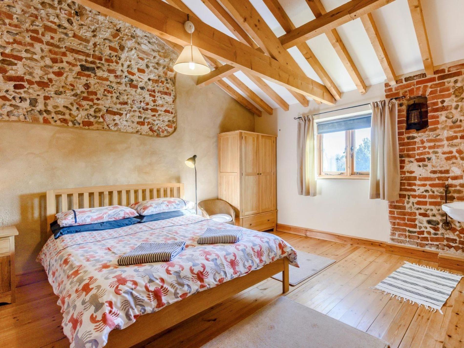 3 Bed in Norwich oc-owln8 view 3