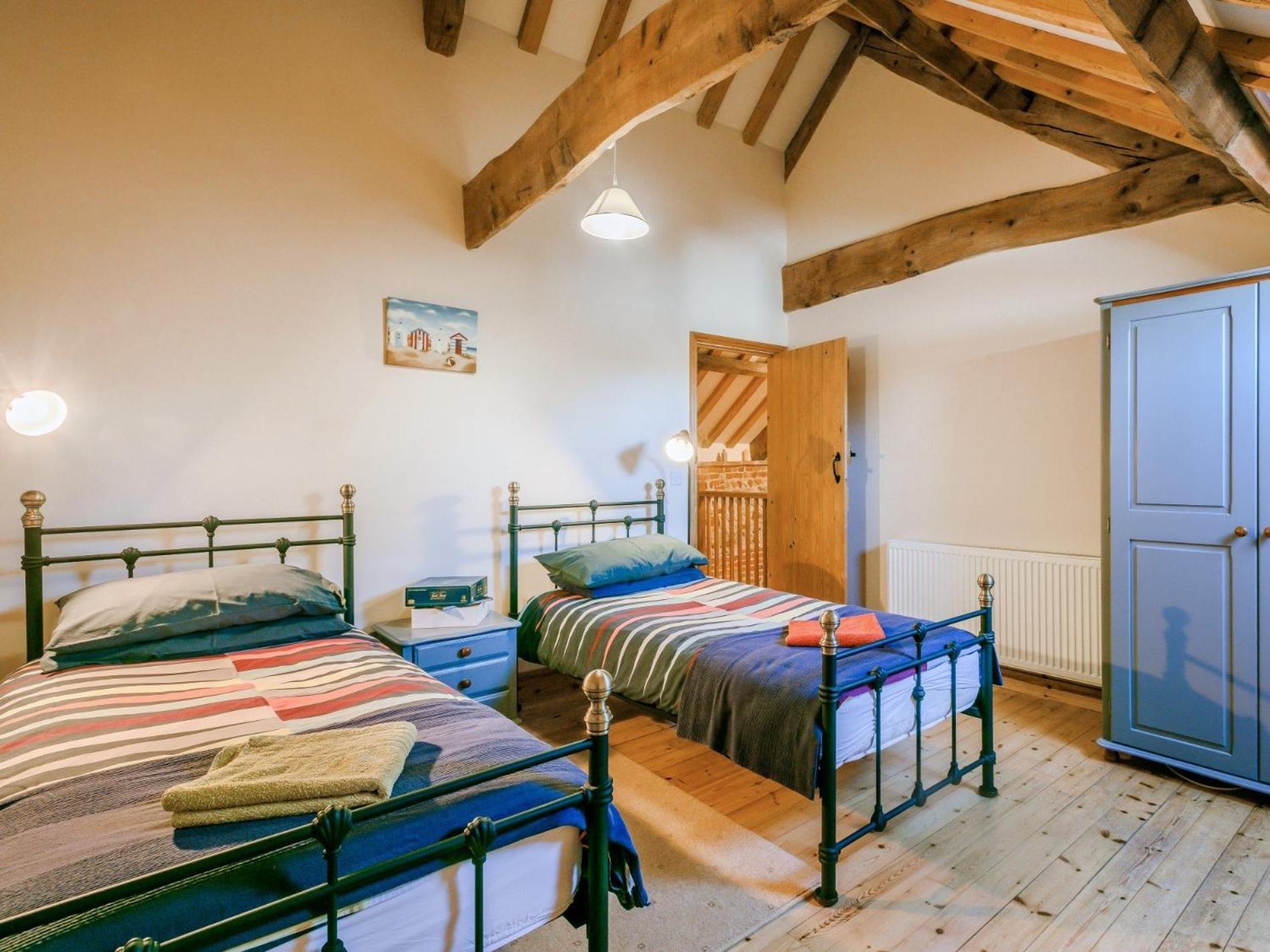 3 Bed in Norwich oc-owln8 view 5