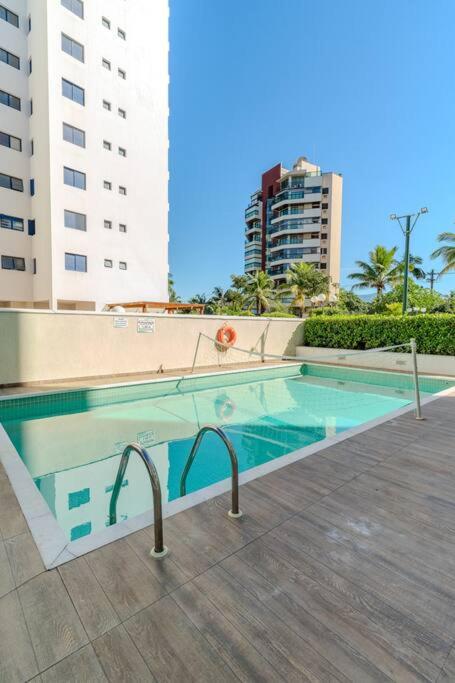 Riviera Renovado 300m da praia