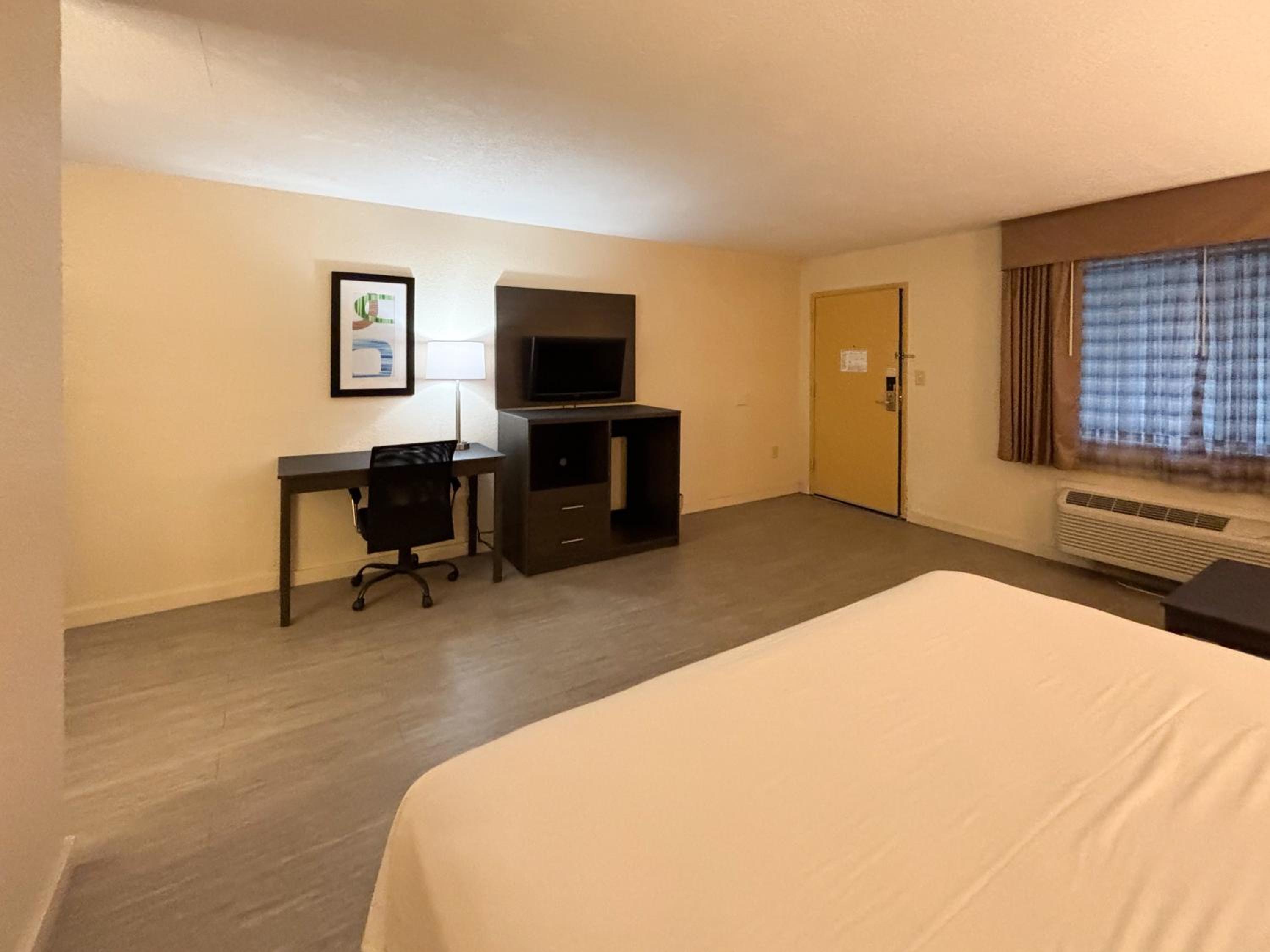 Motel 6 Charlotte, NC Northlake