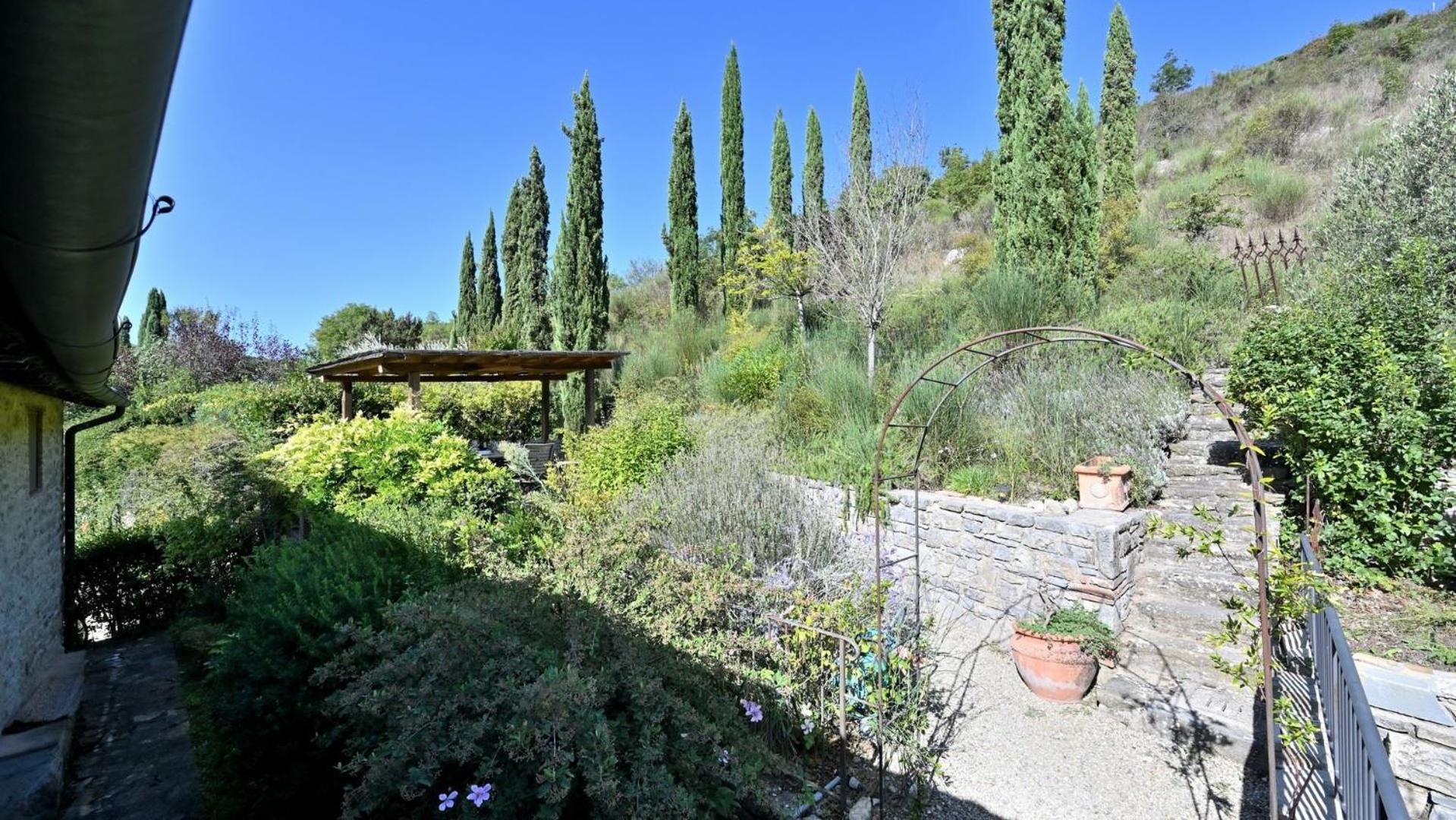 Il Giardino at Pretaccione view 3