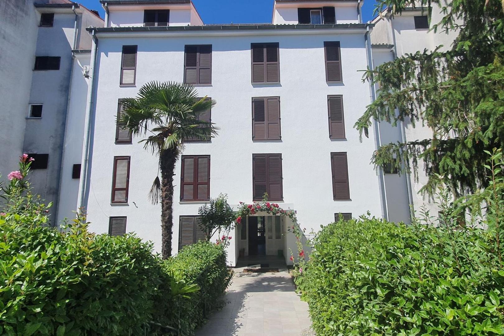 Studio Apartment Ljubica for 2 Persons 150m from the beach view 3