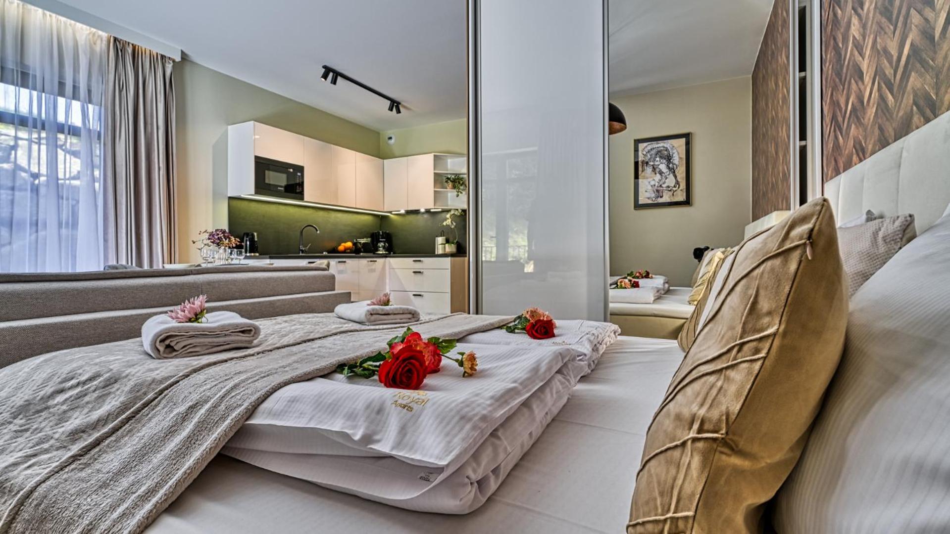 Apartament z prywatnym Jacuzzi Orlik VIP Residence - blisko wyciągu i Wang by Royal Aparts