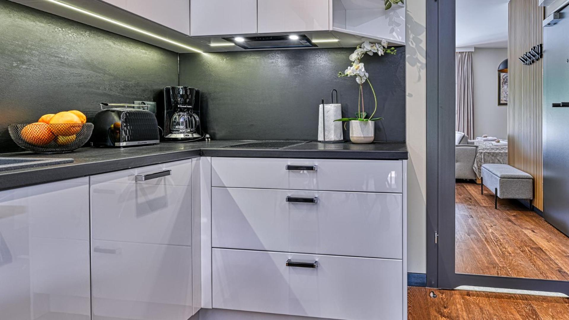 Apartament z prywatnym Jacuzzi Orlik VIP Residence - blisko wyciągu i Wang by Royal Aparts