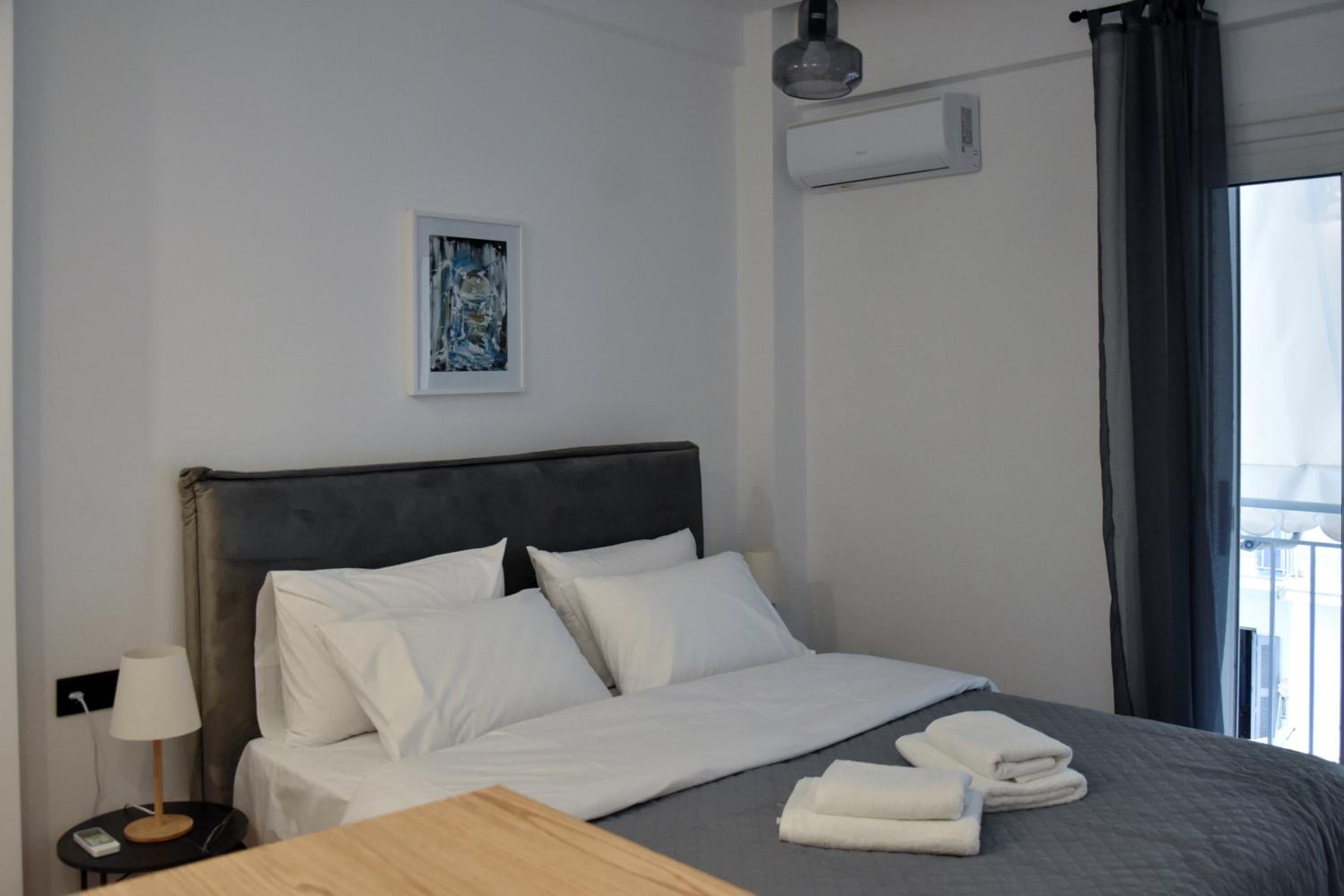 Cozy apartment in Pireus photo 2