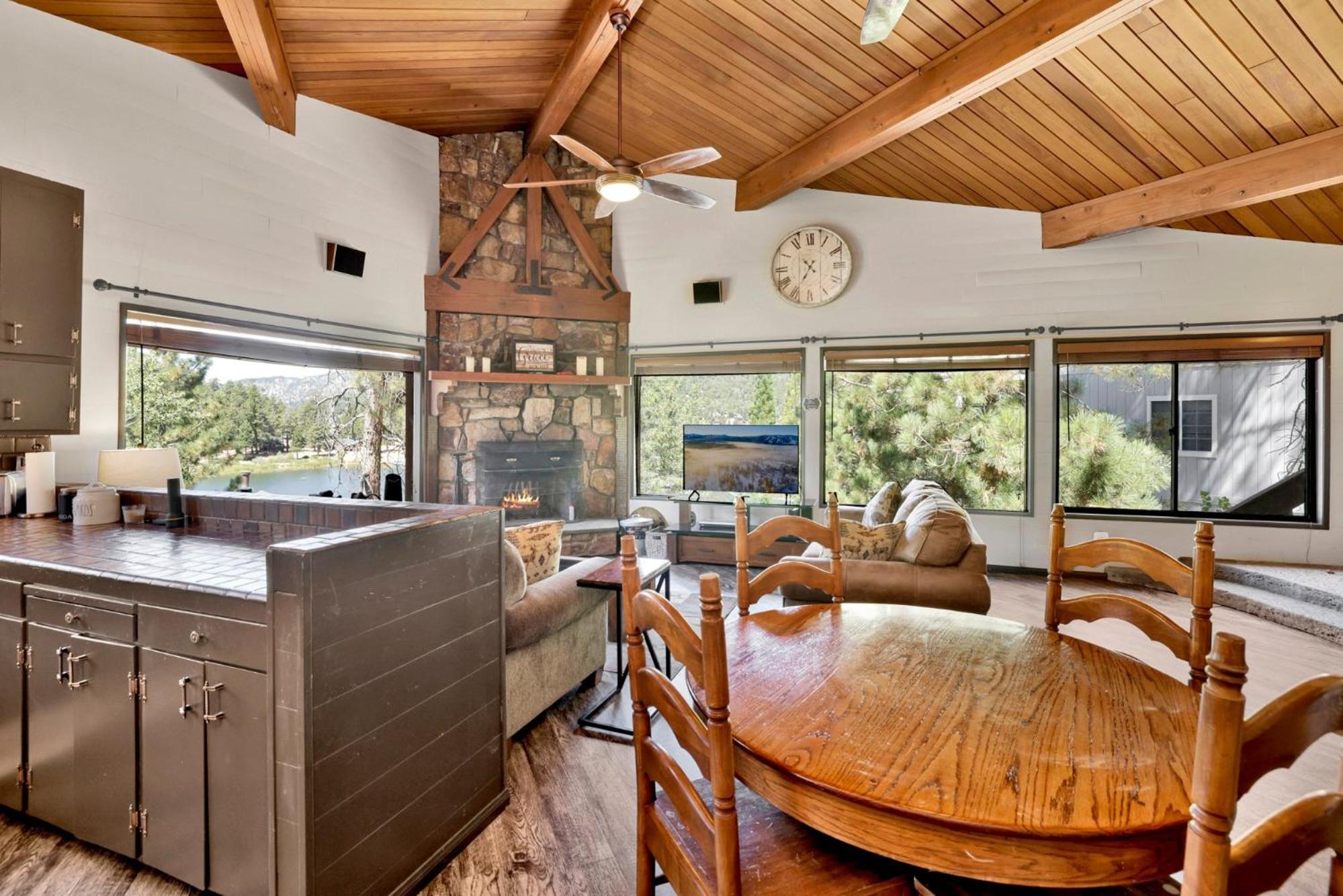 Cove lakeview cabin #2064