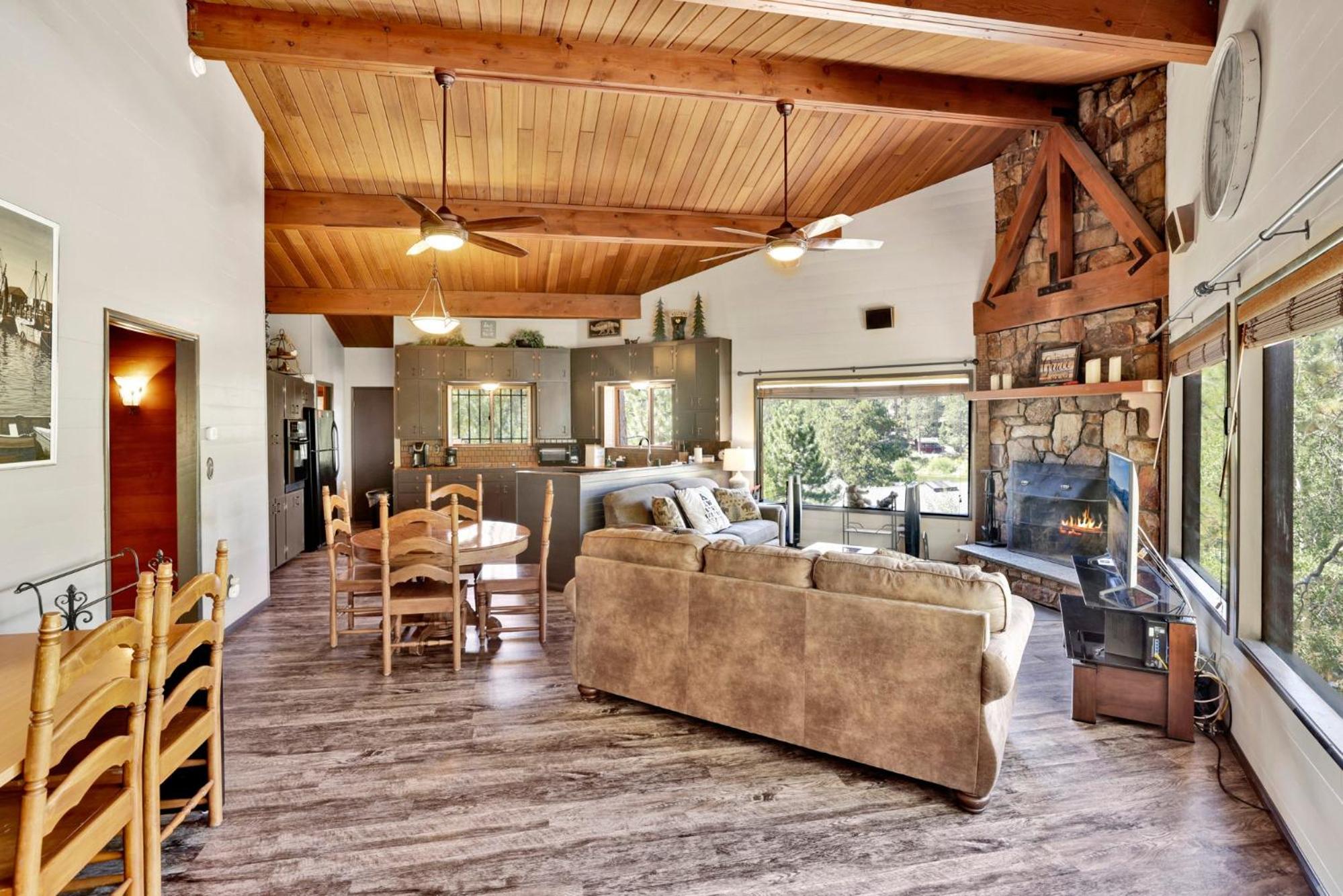 Cove lakeview cabin #2064