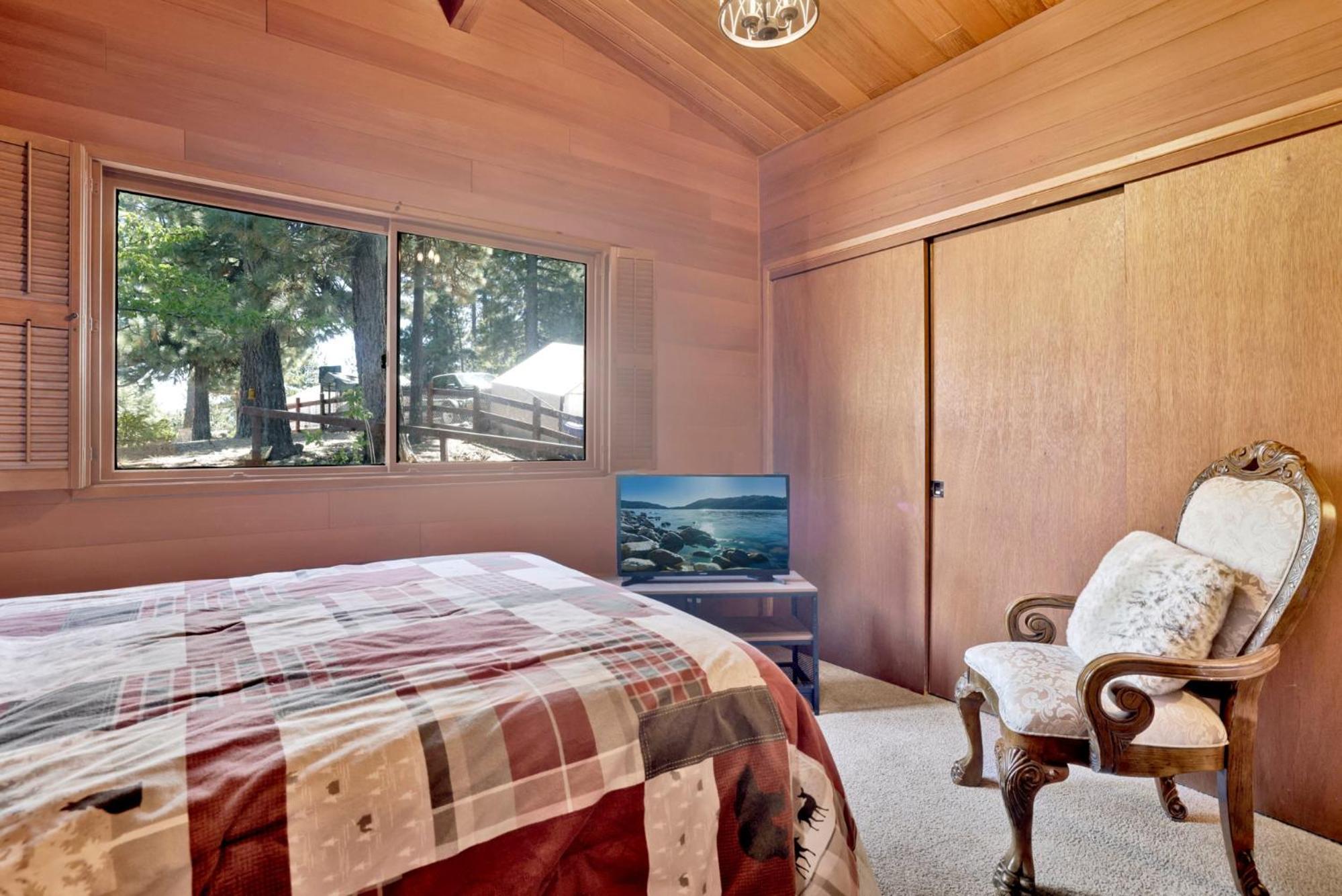 Cove lakeview cabin #2064